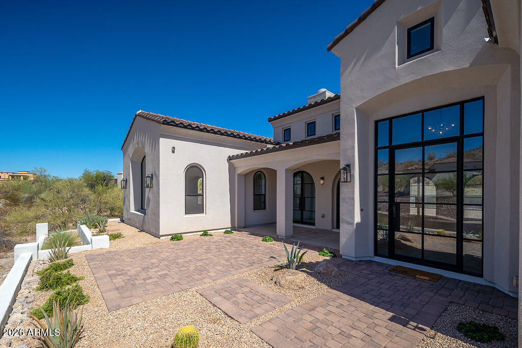 18609 W PORTER Drive