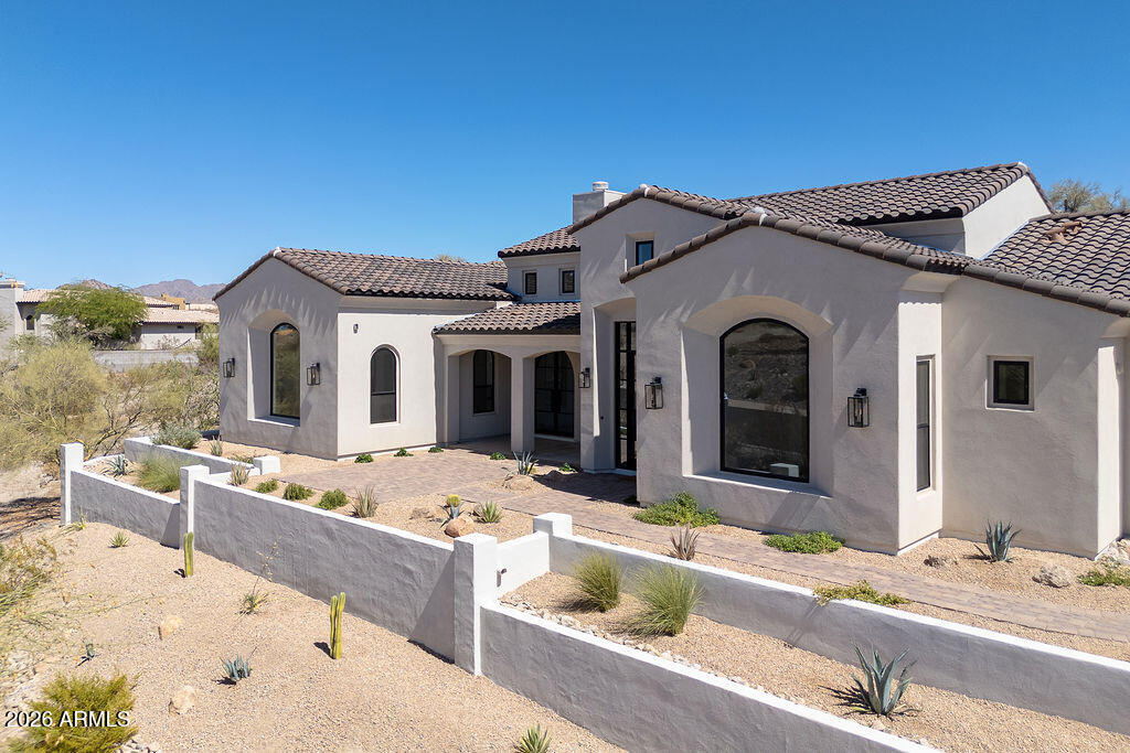 18609 W PORTER Drive