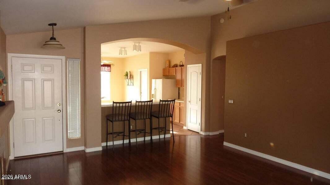 140 W OXFORD Lane