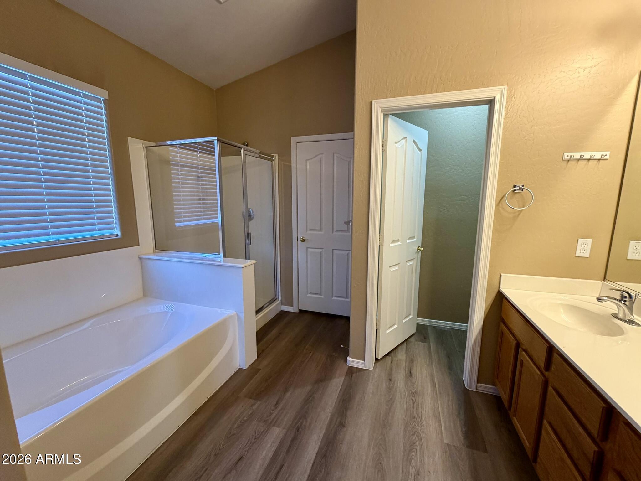 4321 E AUGUSTA Avenue