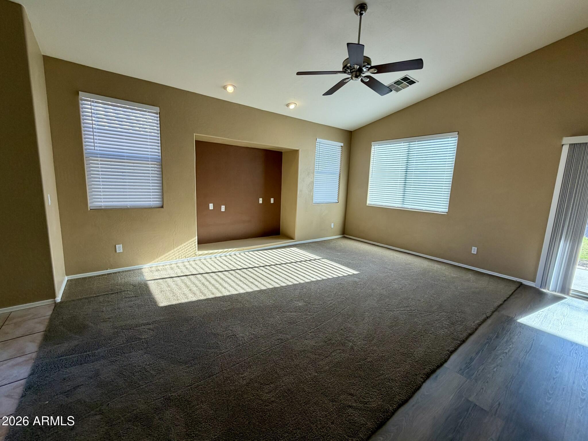 4321 E AUGUSTA Avenue