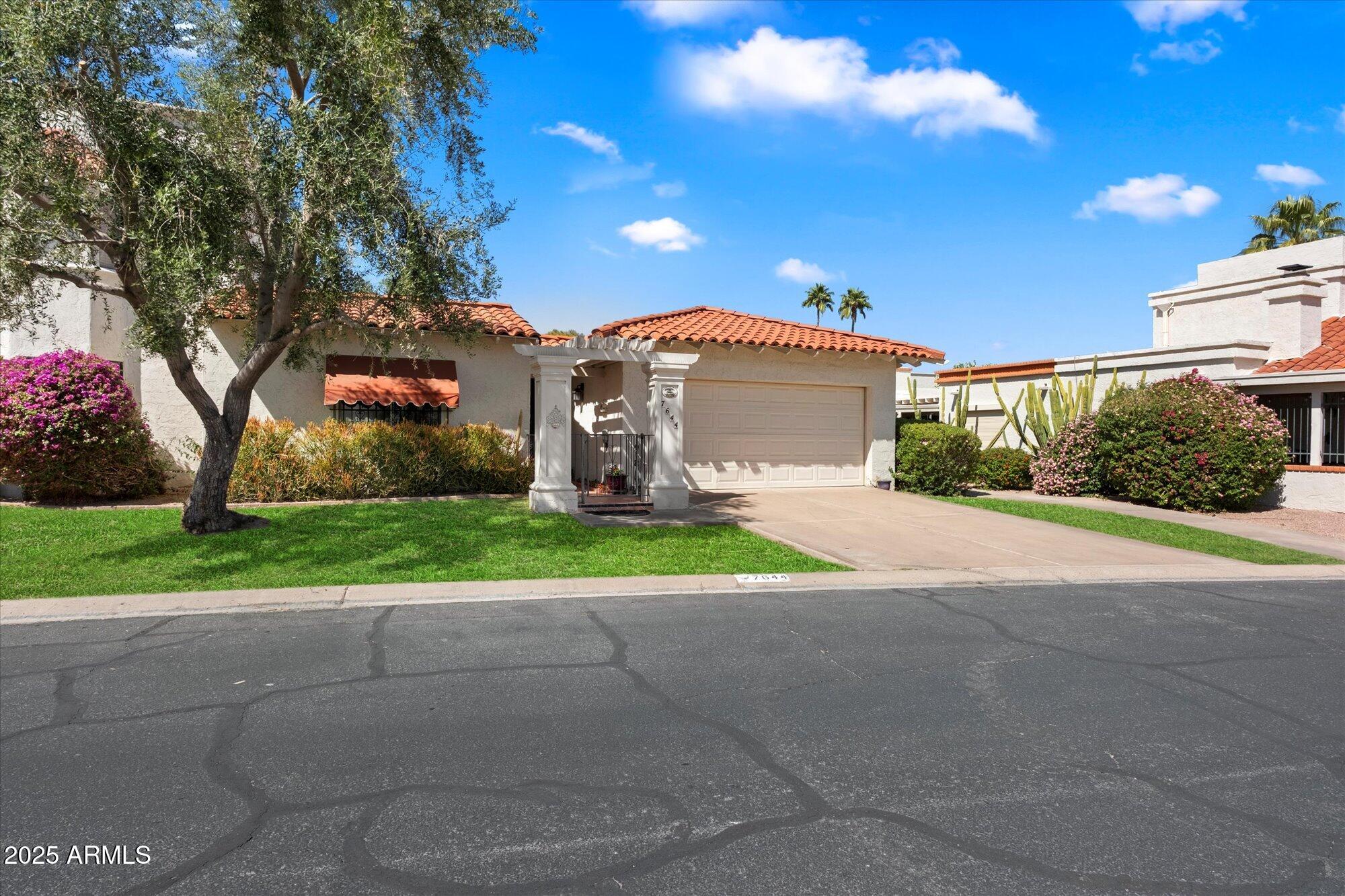 7644 E SANDALWOOD Drive