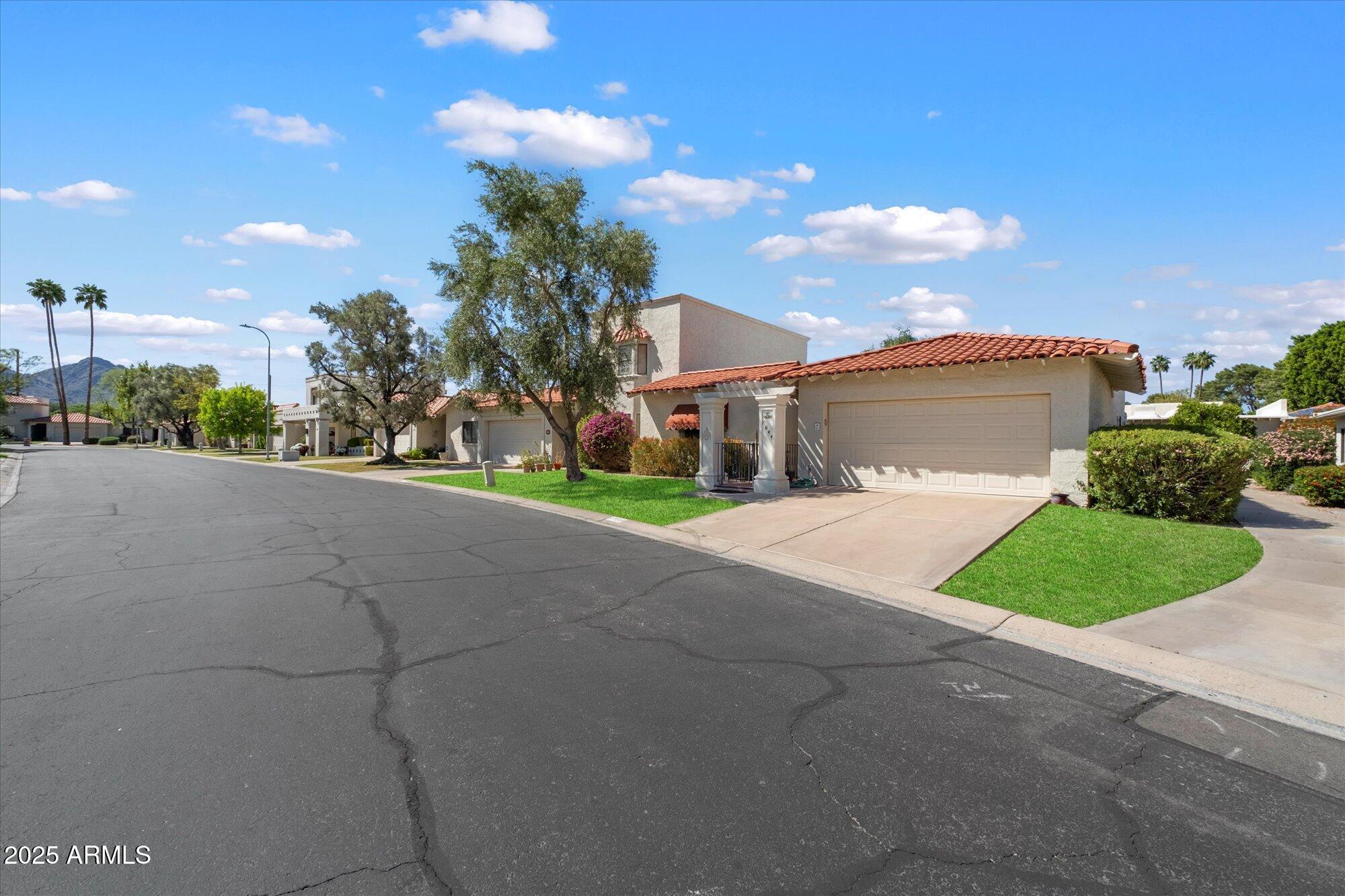 7644 E SANDALWOOD Drive