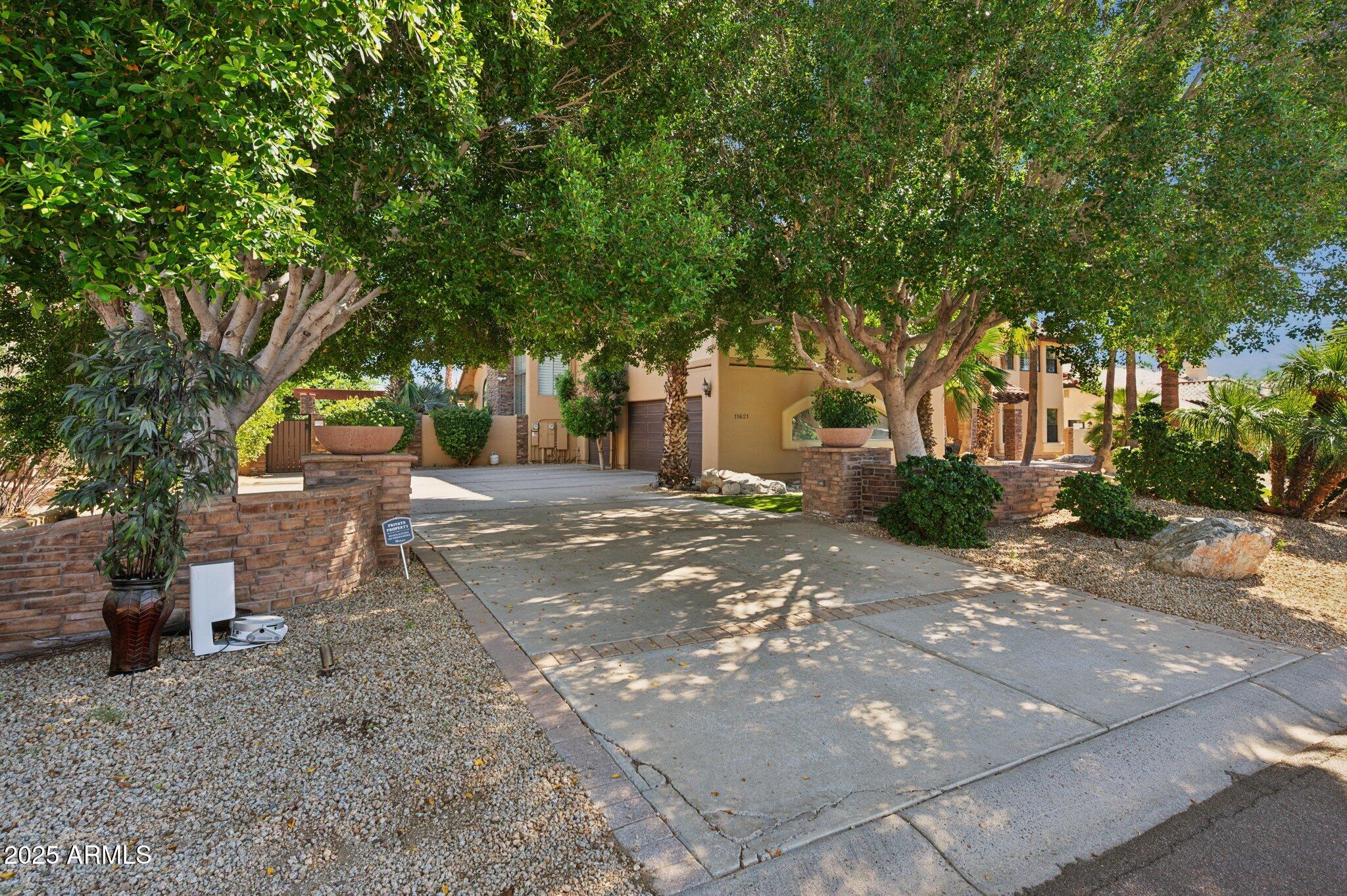 11621 S BLACKFOOT Drive