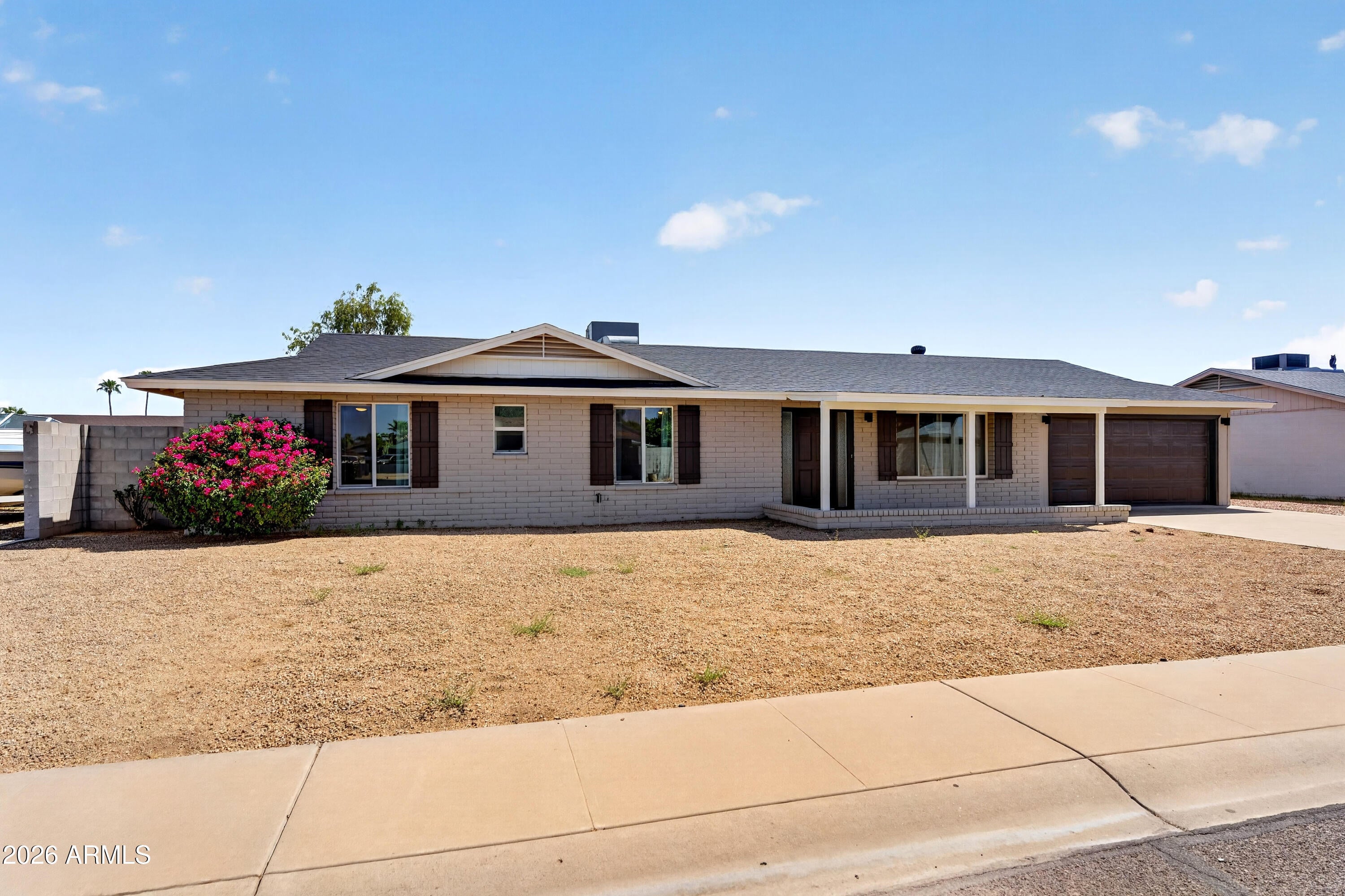 2225 W TOPEKA Drive