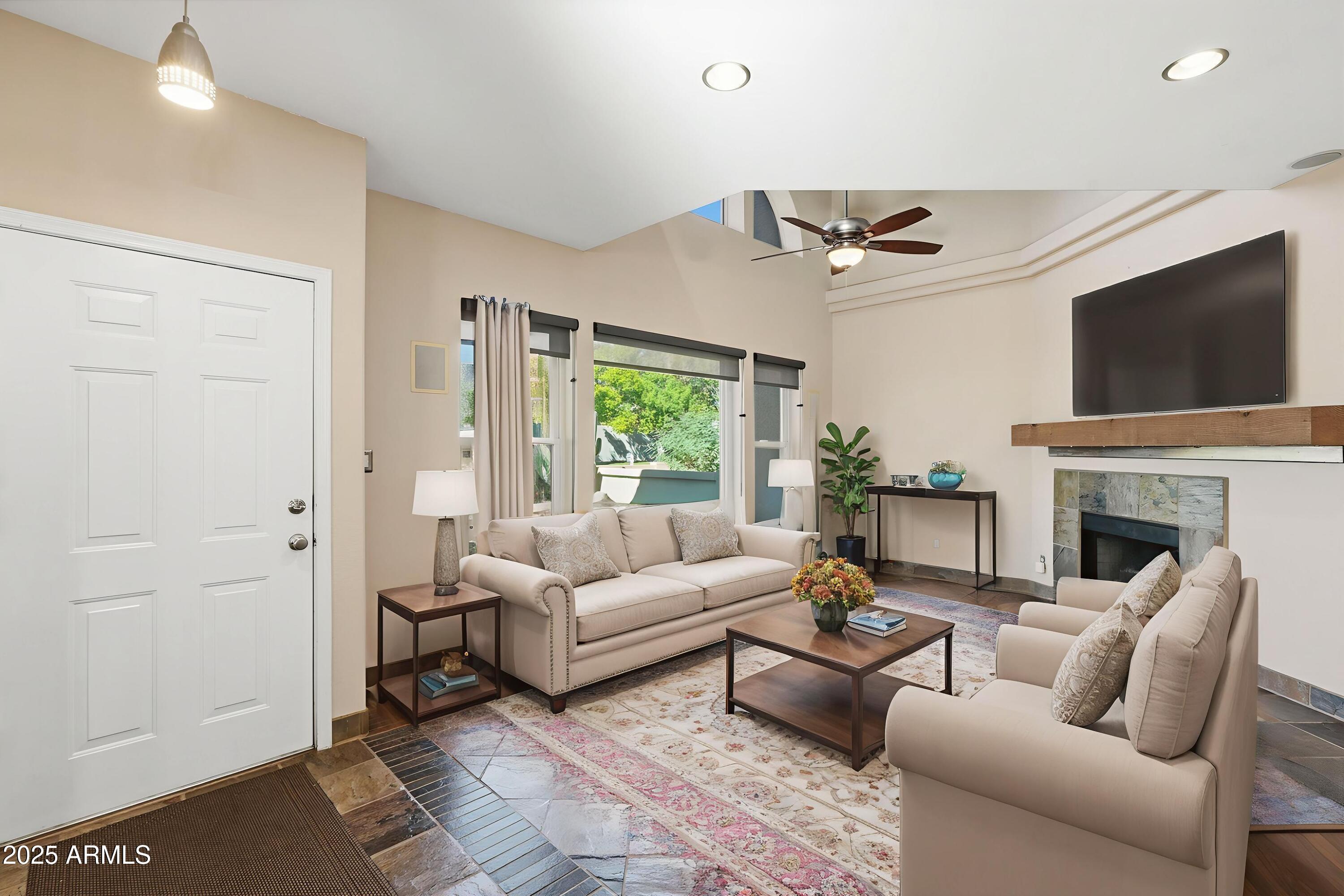 10224 N 12TH Place 2