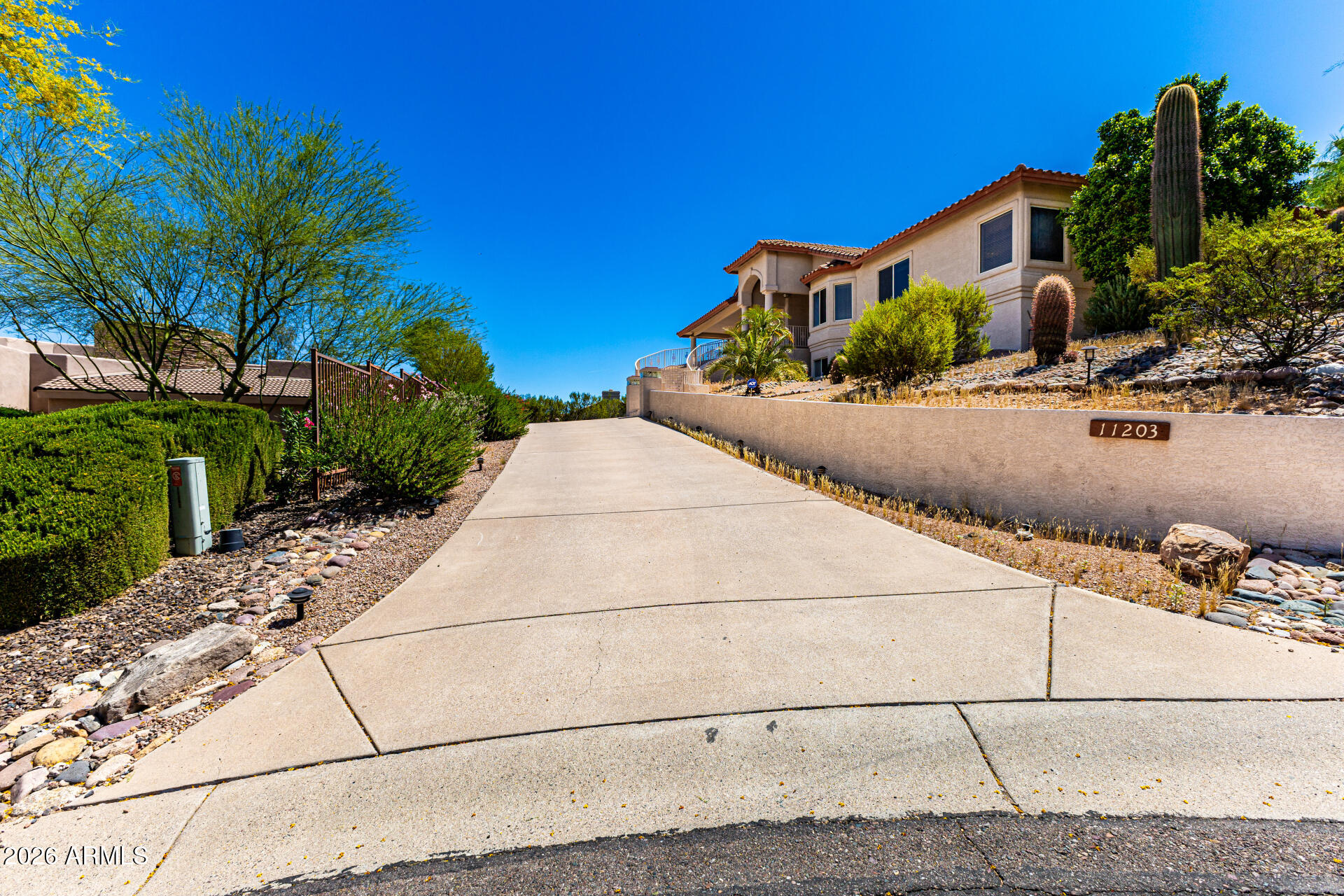 11203 N PHEASANT Plaza