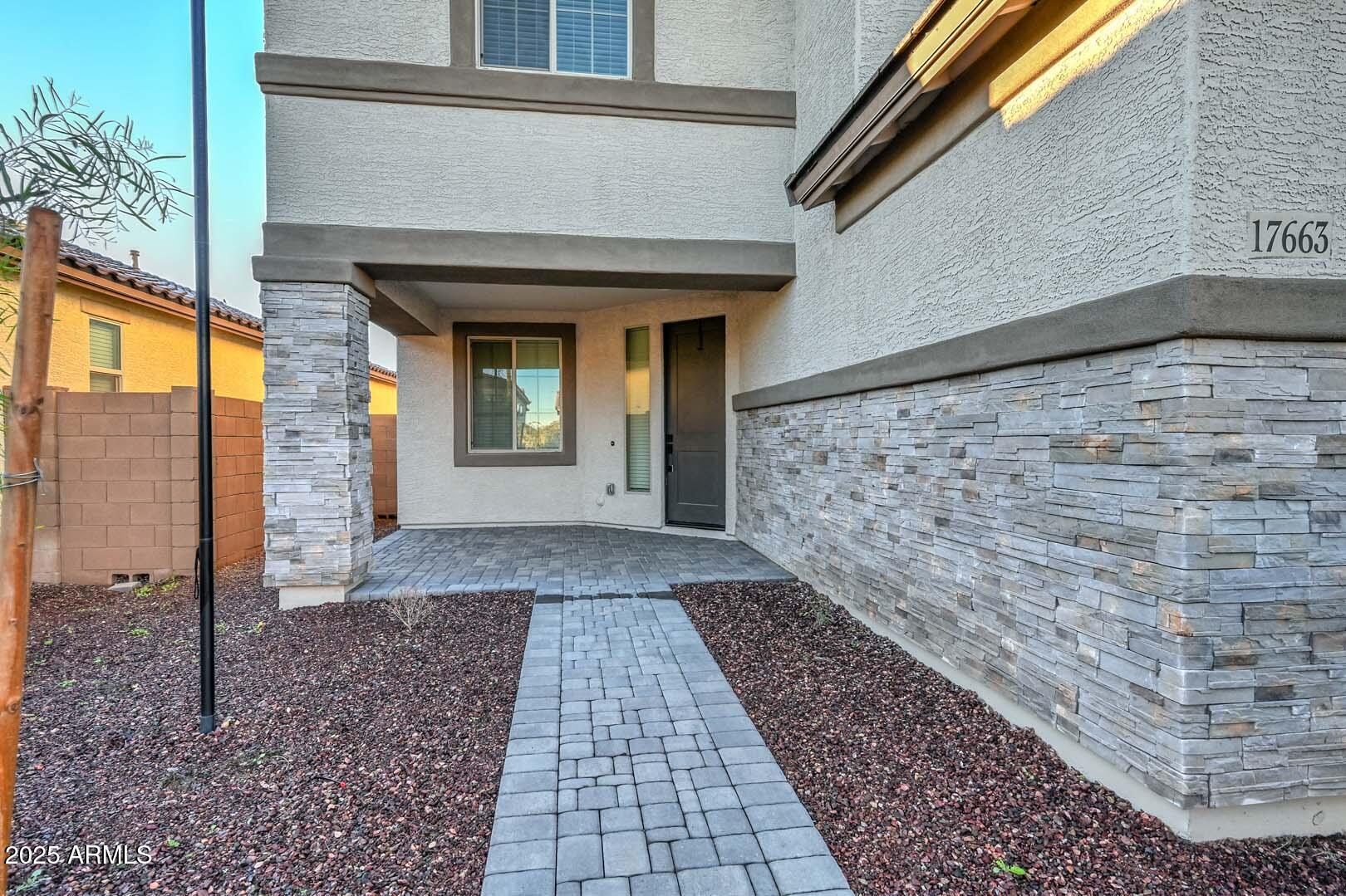 17663 W Straight Arrow Lane