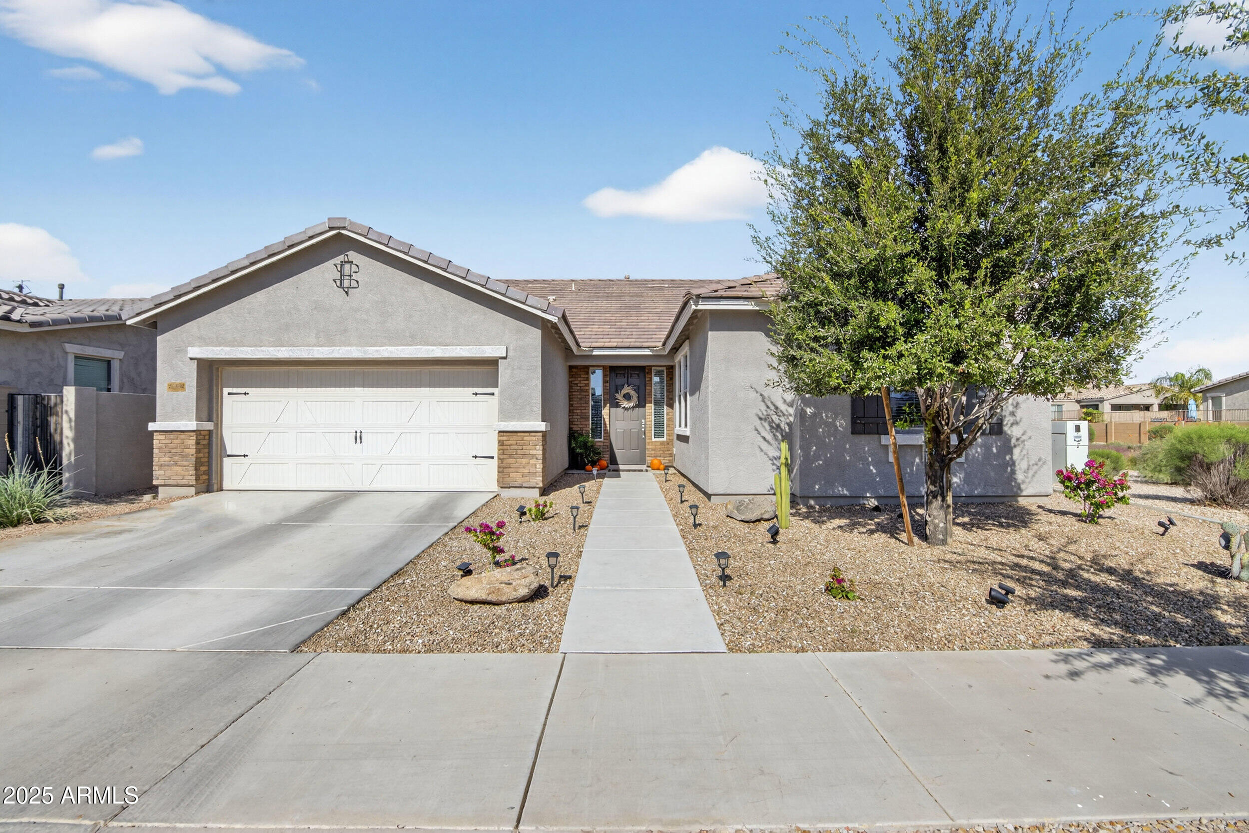 22492 E SILVER CREEK Lane