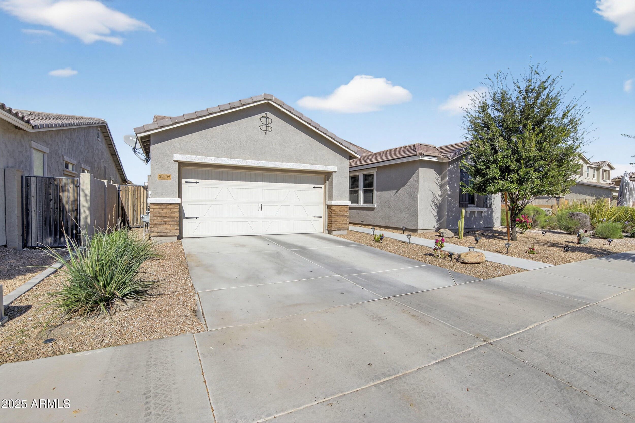 22492 E SILVER CREEK Lane