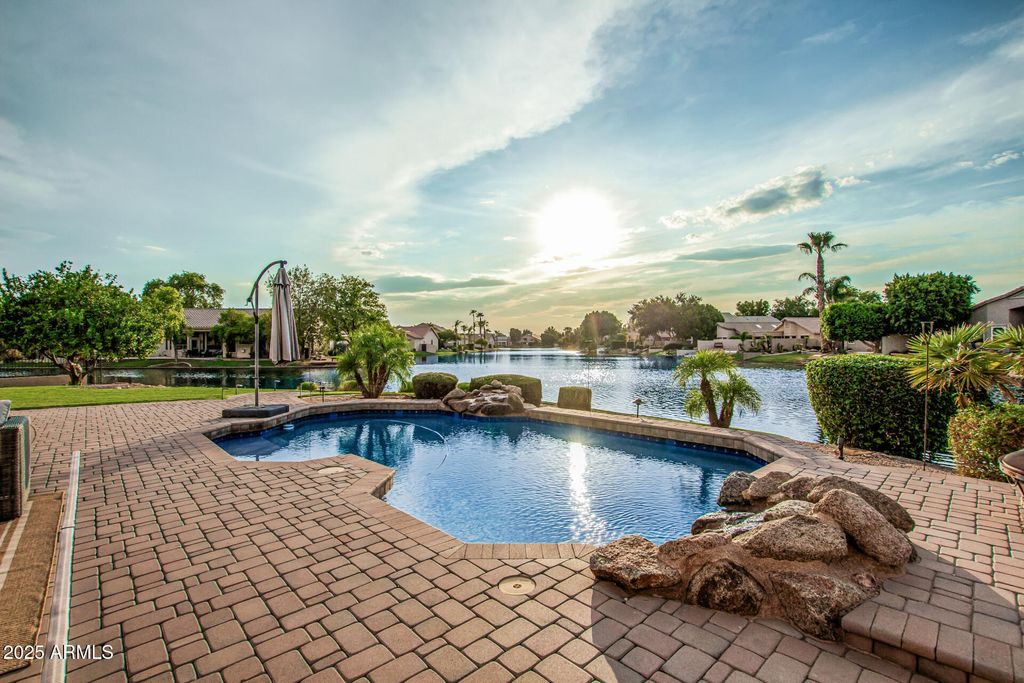 Photo of 1362 W Lynx Way, Chandler, AZ 85248 (MLS # 6914934)