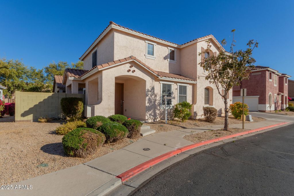 Photo of 832 E Stottler Drive, Gilbert, AZ 85296 (MLS # 6911791)