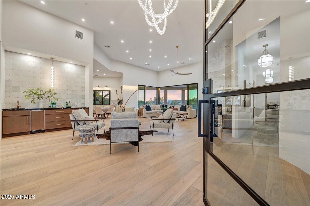 9219 E LOS GATOS Drive