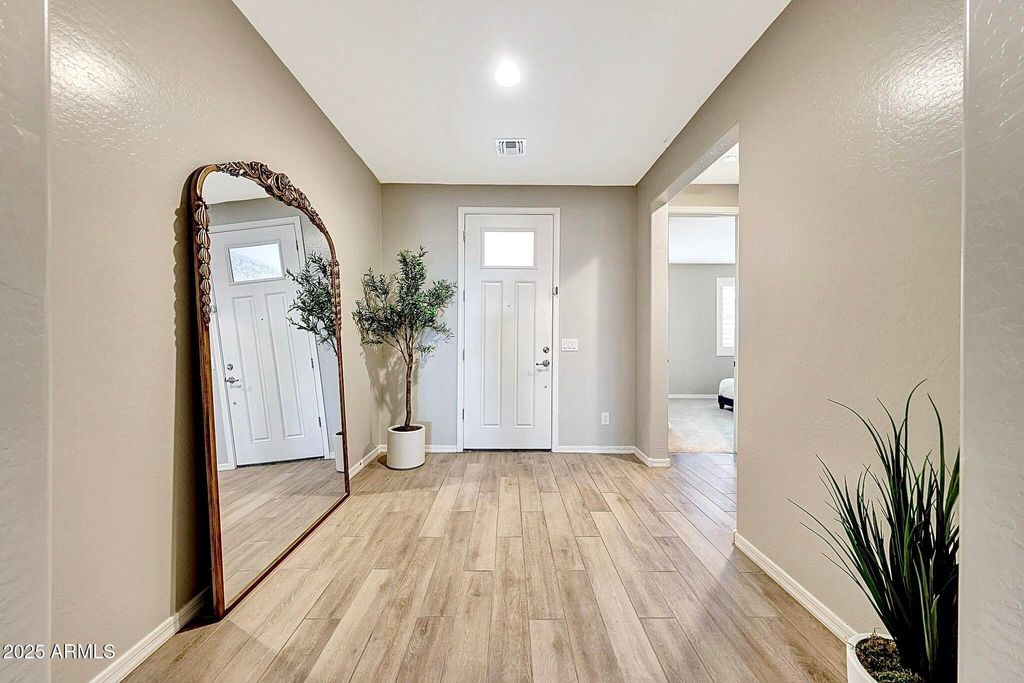 Photo of 5115 N 181st Drive, Litchfield Park, AZ 85340 (MLS # 6950227)