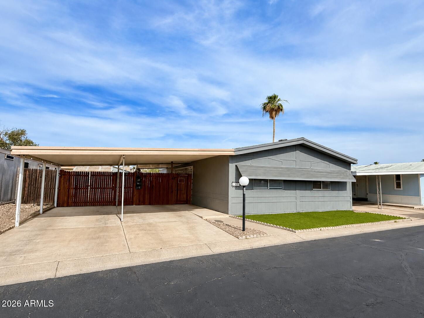 Peoria Polynesian Villiage - Residential