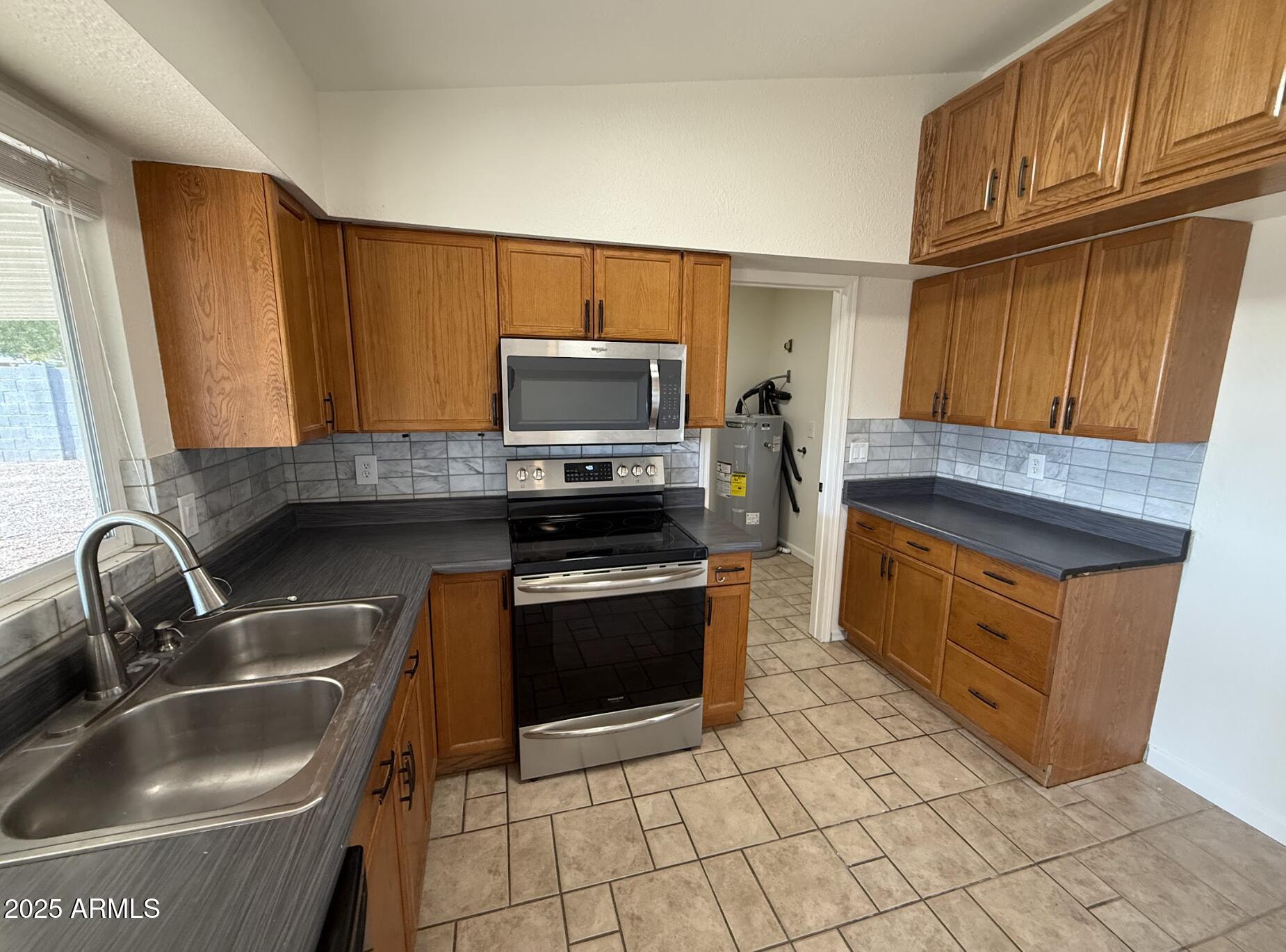 506 N 95TH Street