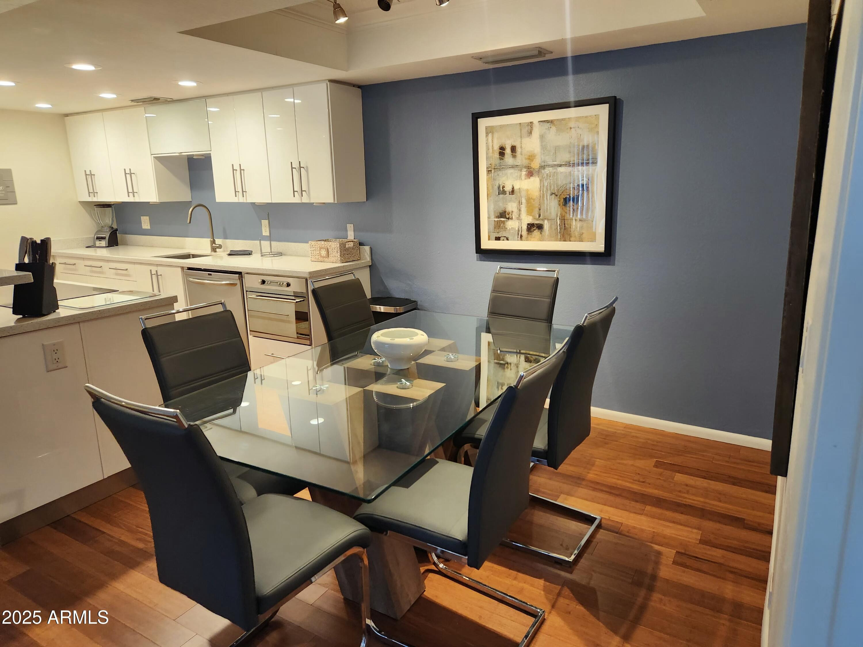 7557 N Dreamy Draw Drive Unit 184