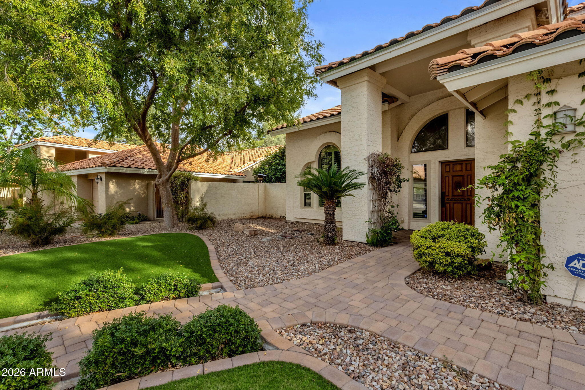 405 E STACEY Lane