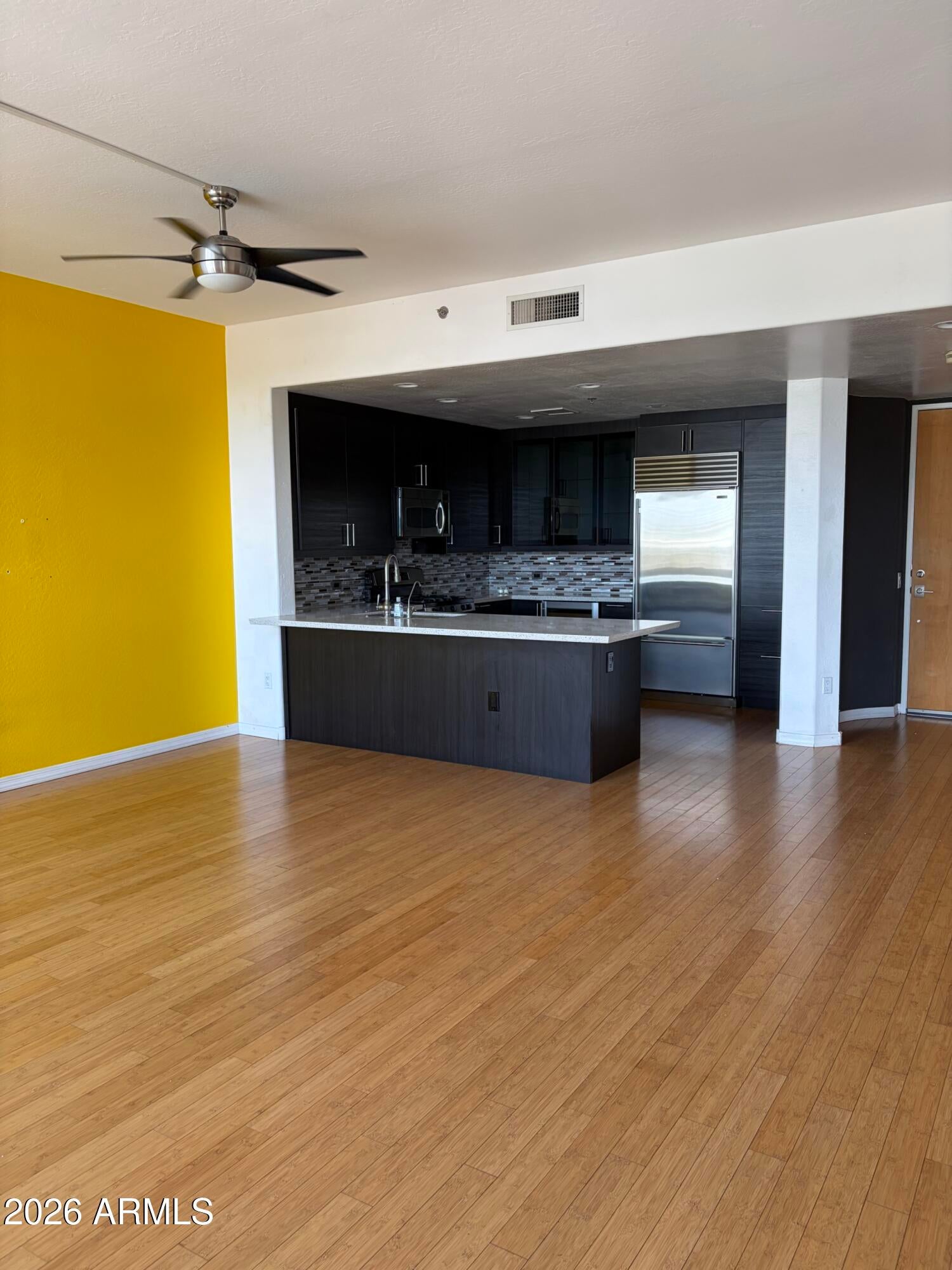 17 W VERNON Avenue 612