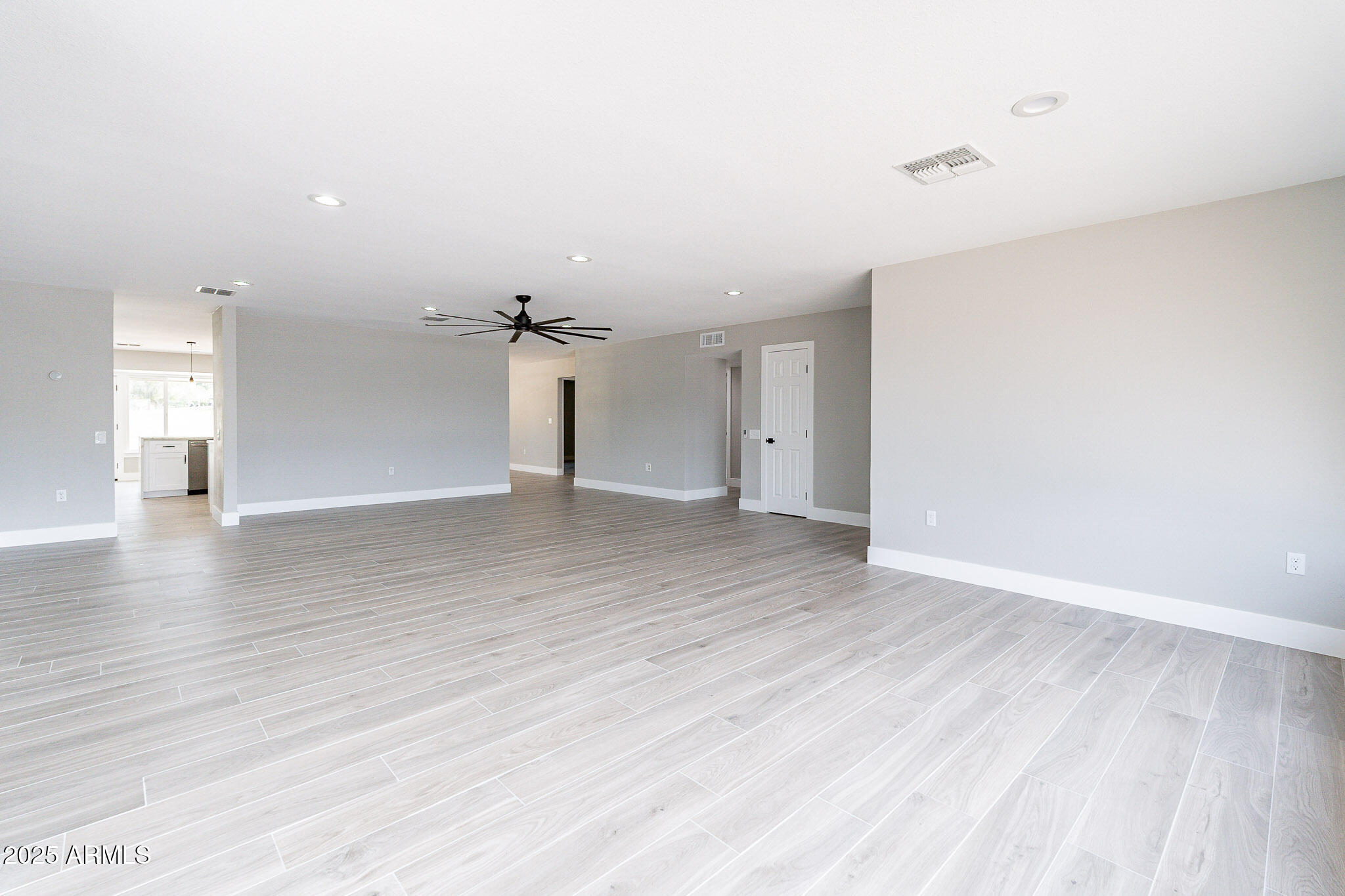 12518 W SKYLARK Drive