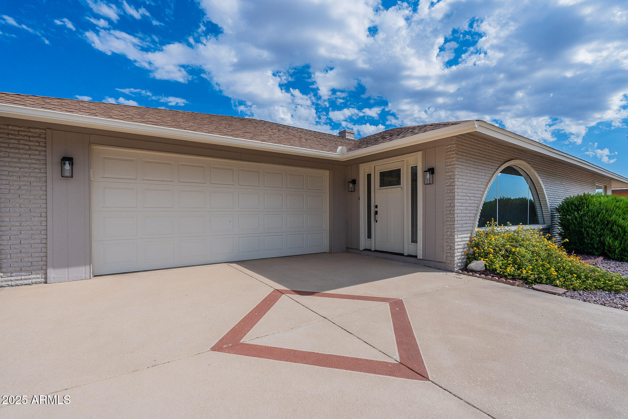 12518 W SKYLARK Drive