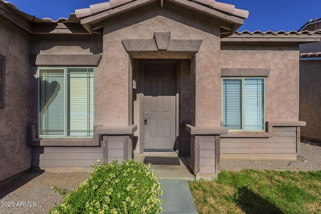 Photo of 6273 S Teresa Drive, Chandler, AZ 85249 (MLS # 6914654)