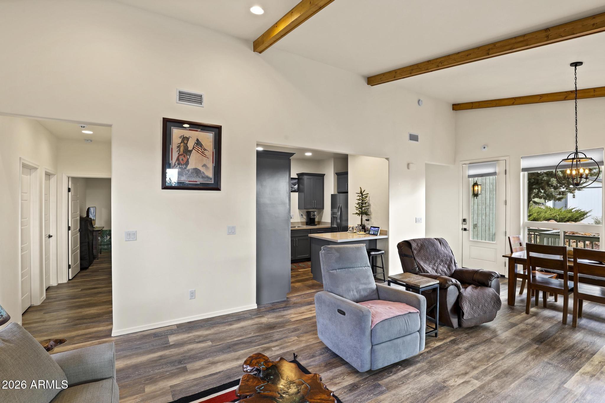 1141 E ELK RIM Court