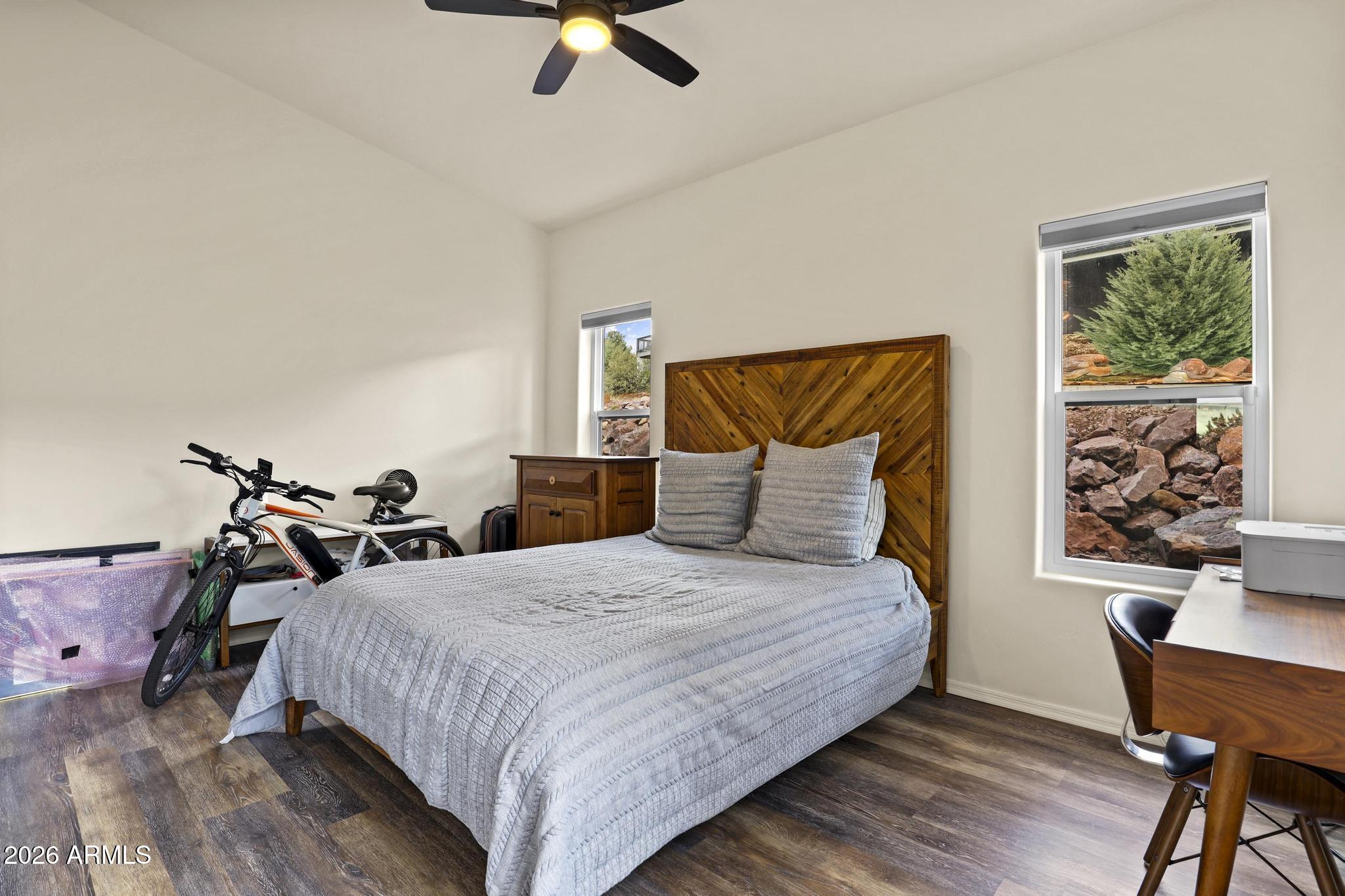 ELK RIM - Residential