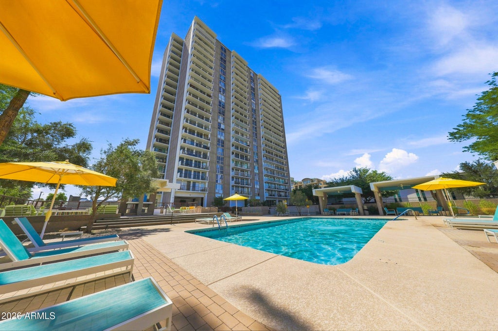 Photo of 2323 N Central Avenue #1804, Phoenix, AZ 85004 (MLS # 7085189)