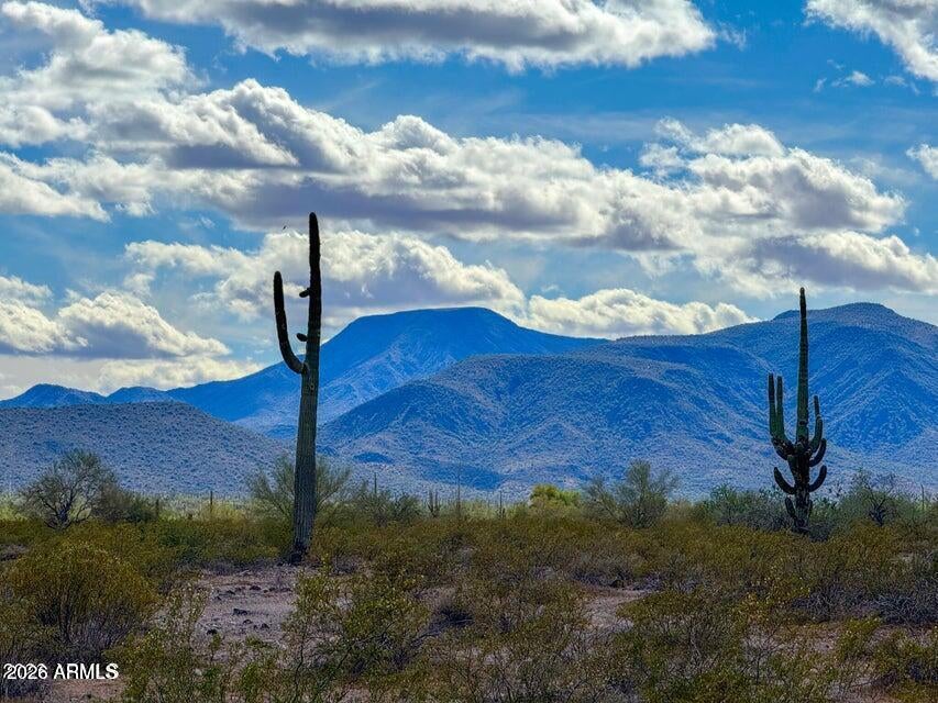 0 E Almendra Rd Lot B 1.67 Acres -- -