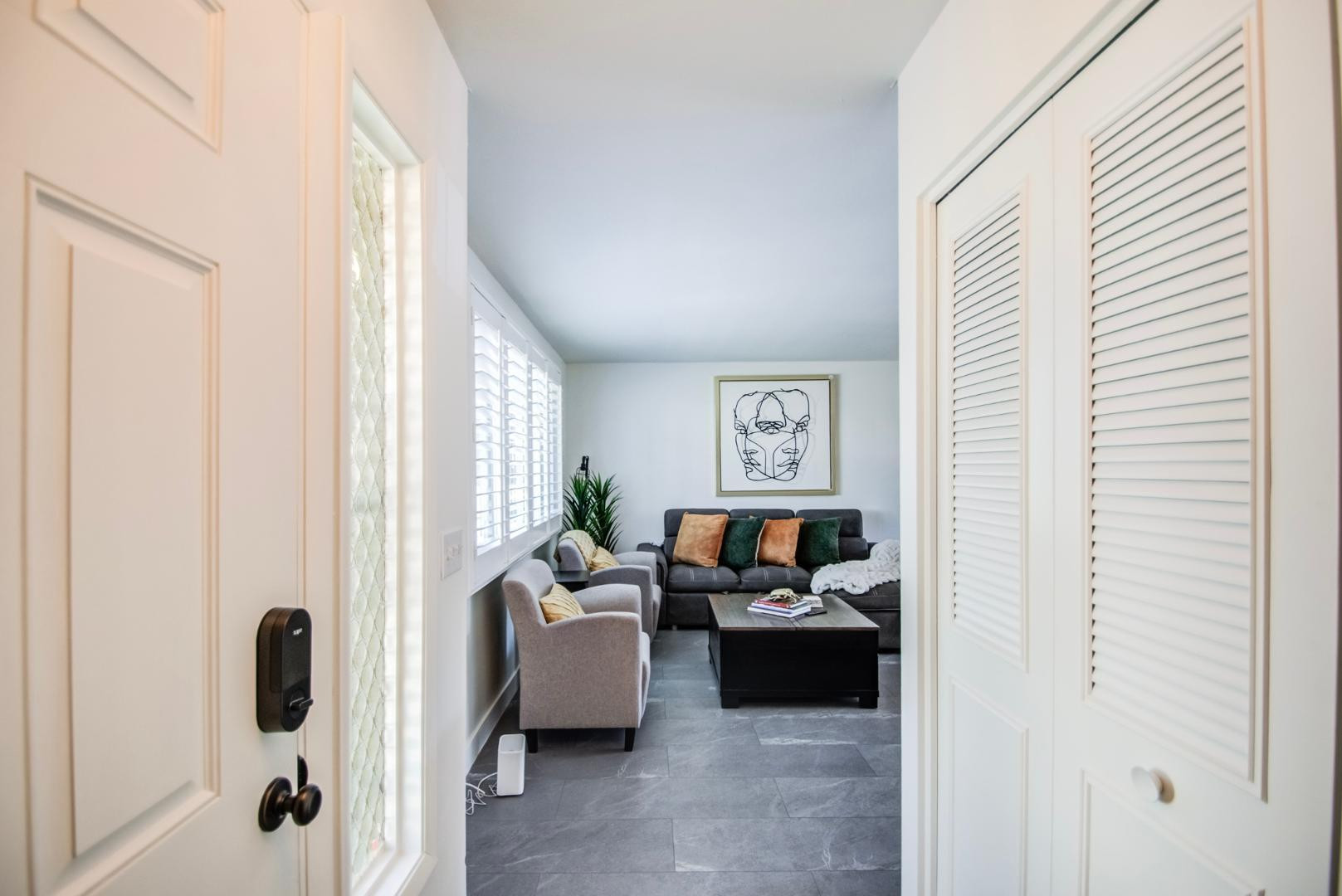 6845 E Osborn F