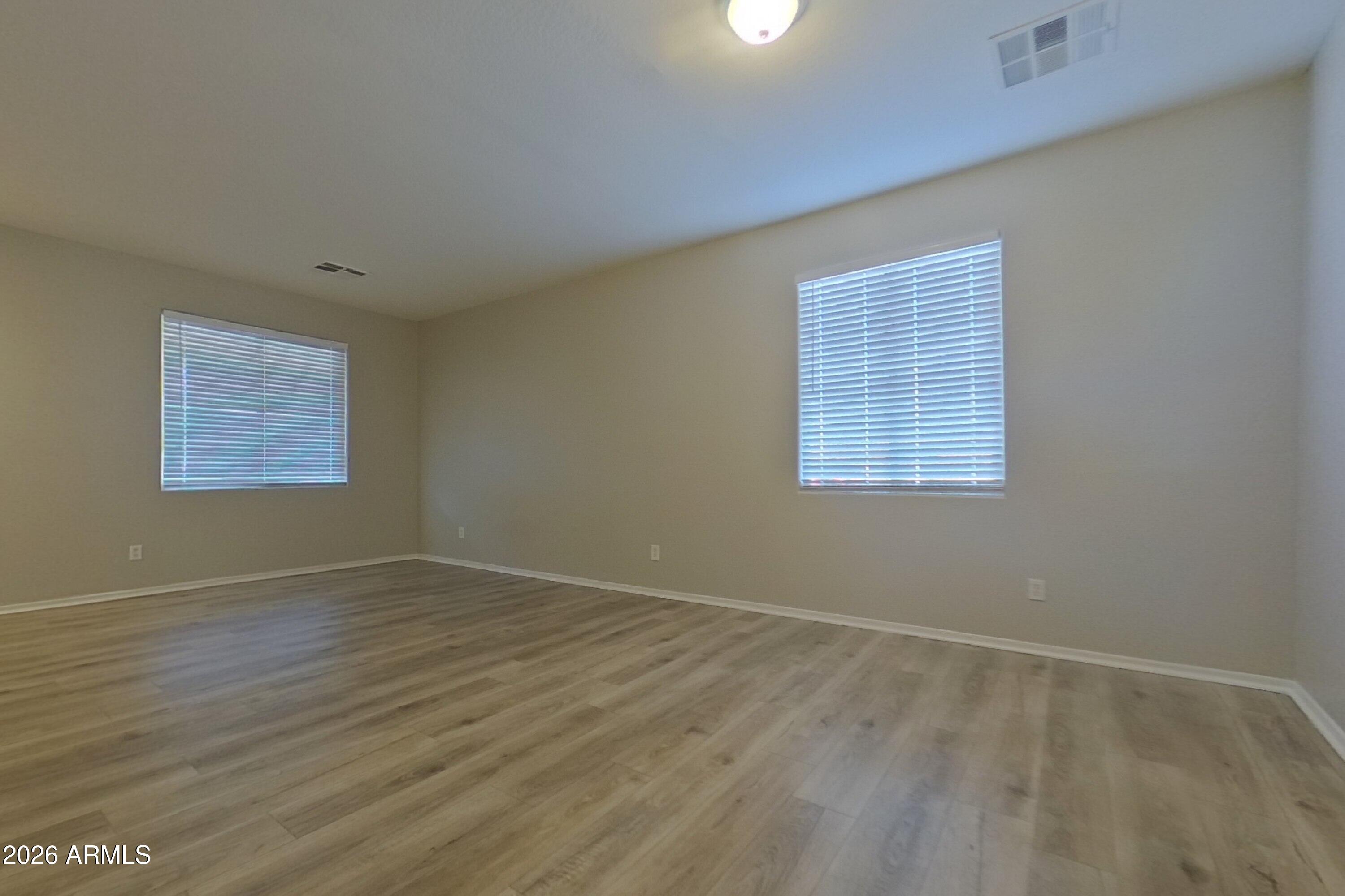 7022 W CARSON Road