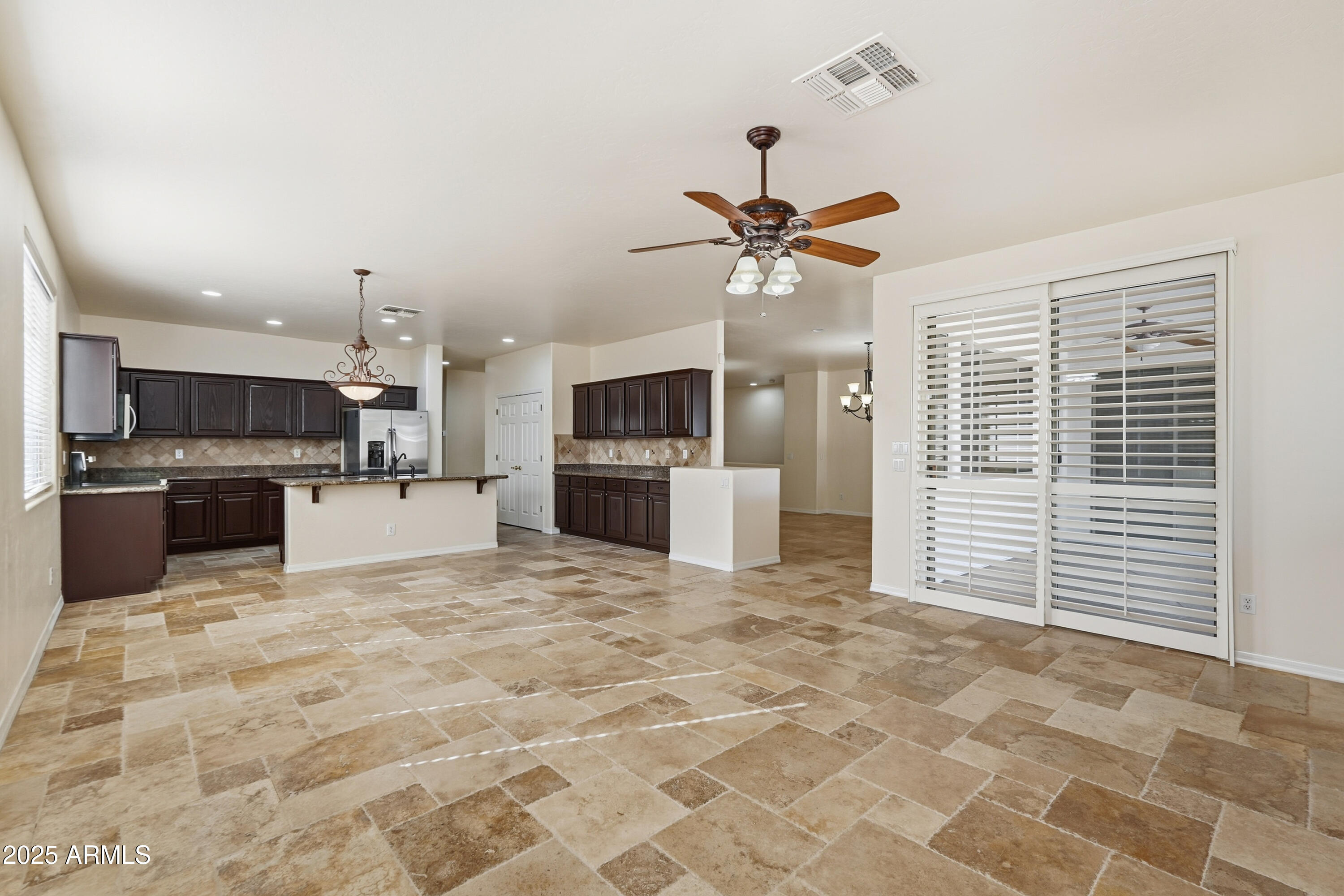 14636 W INDIANOLA Avenue