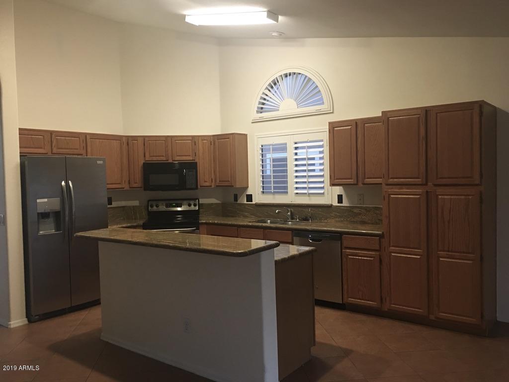 844 N GRANITE Street