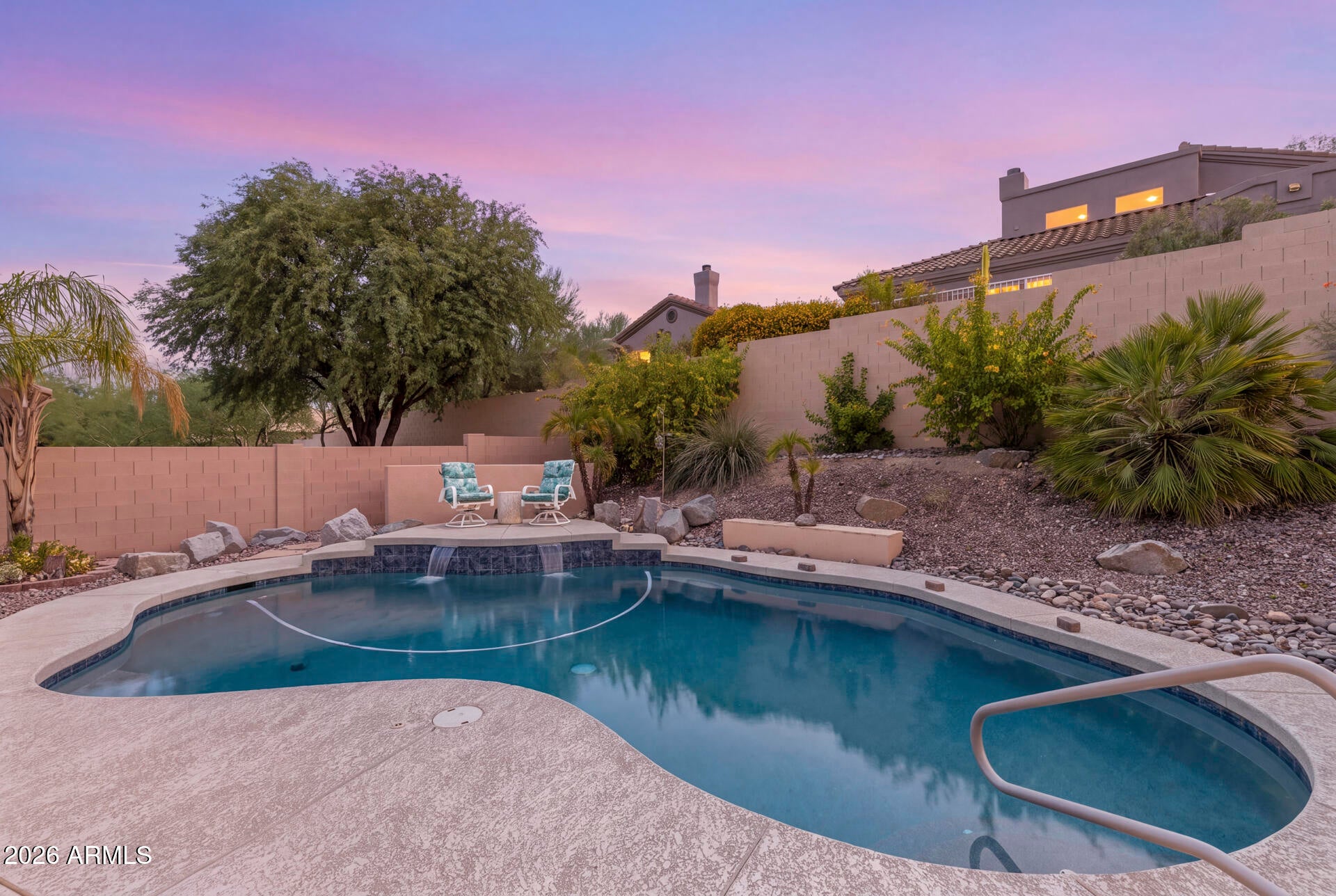 1719 E KATHLEEN Road