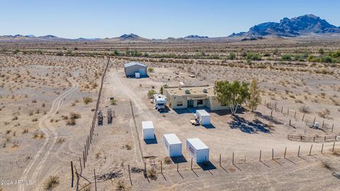 A home in Tonopah