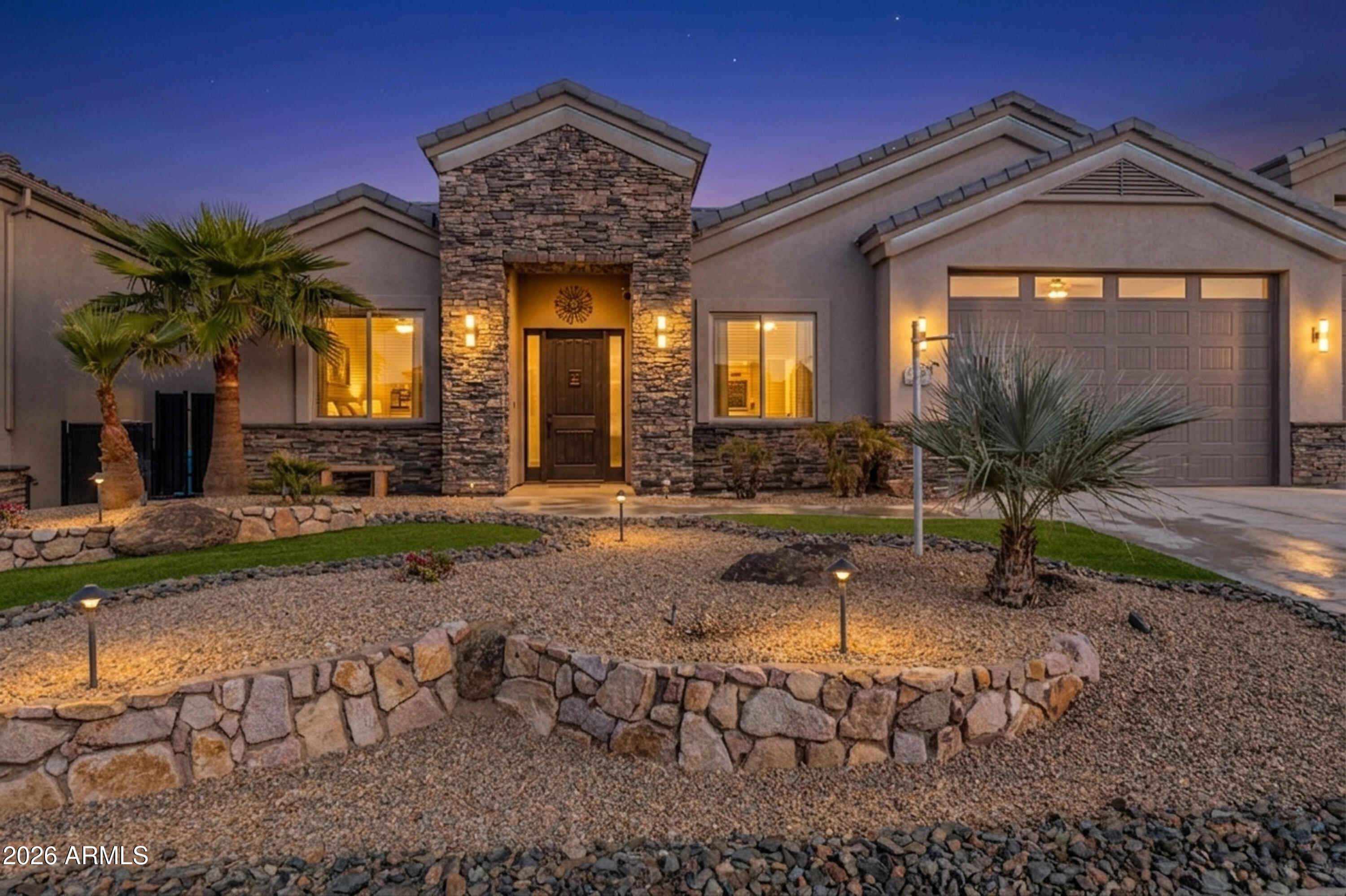1793 E SAVANNAH Bend