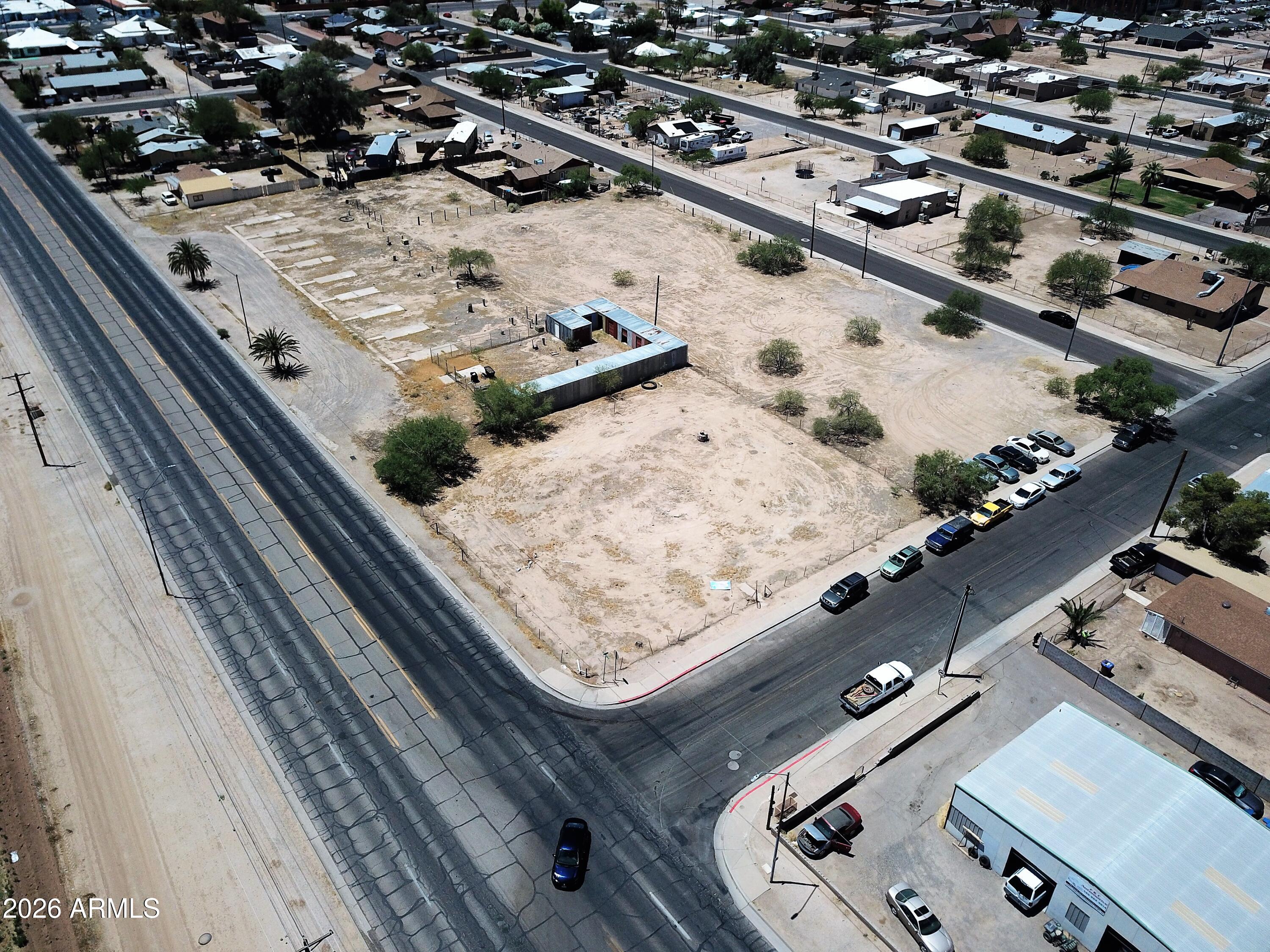 224 N PINAL PARKWAY Avenue '-'