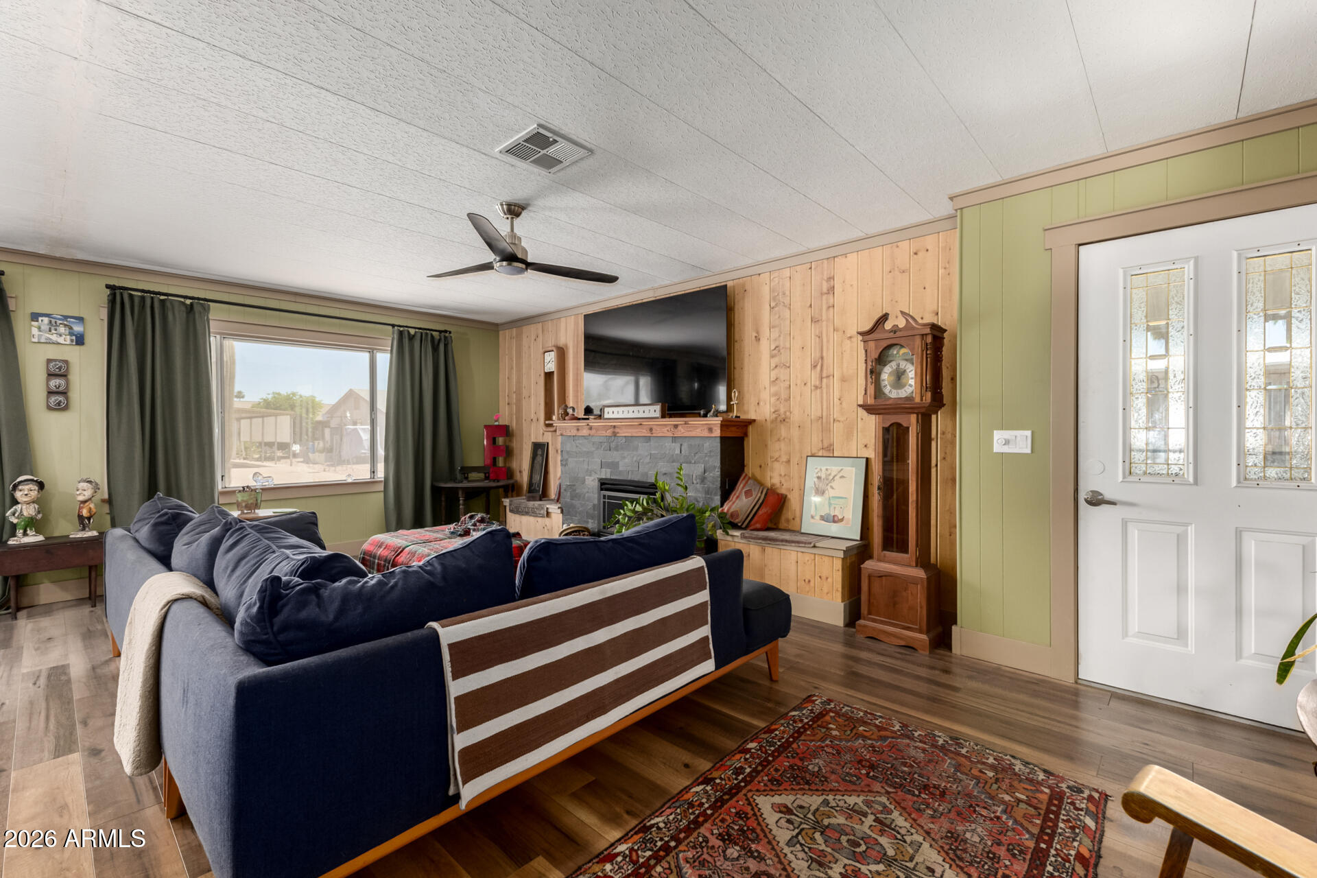 8256 E DUTCHMAN Drive