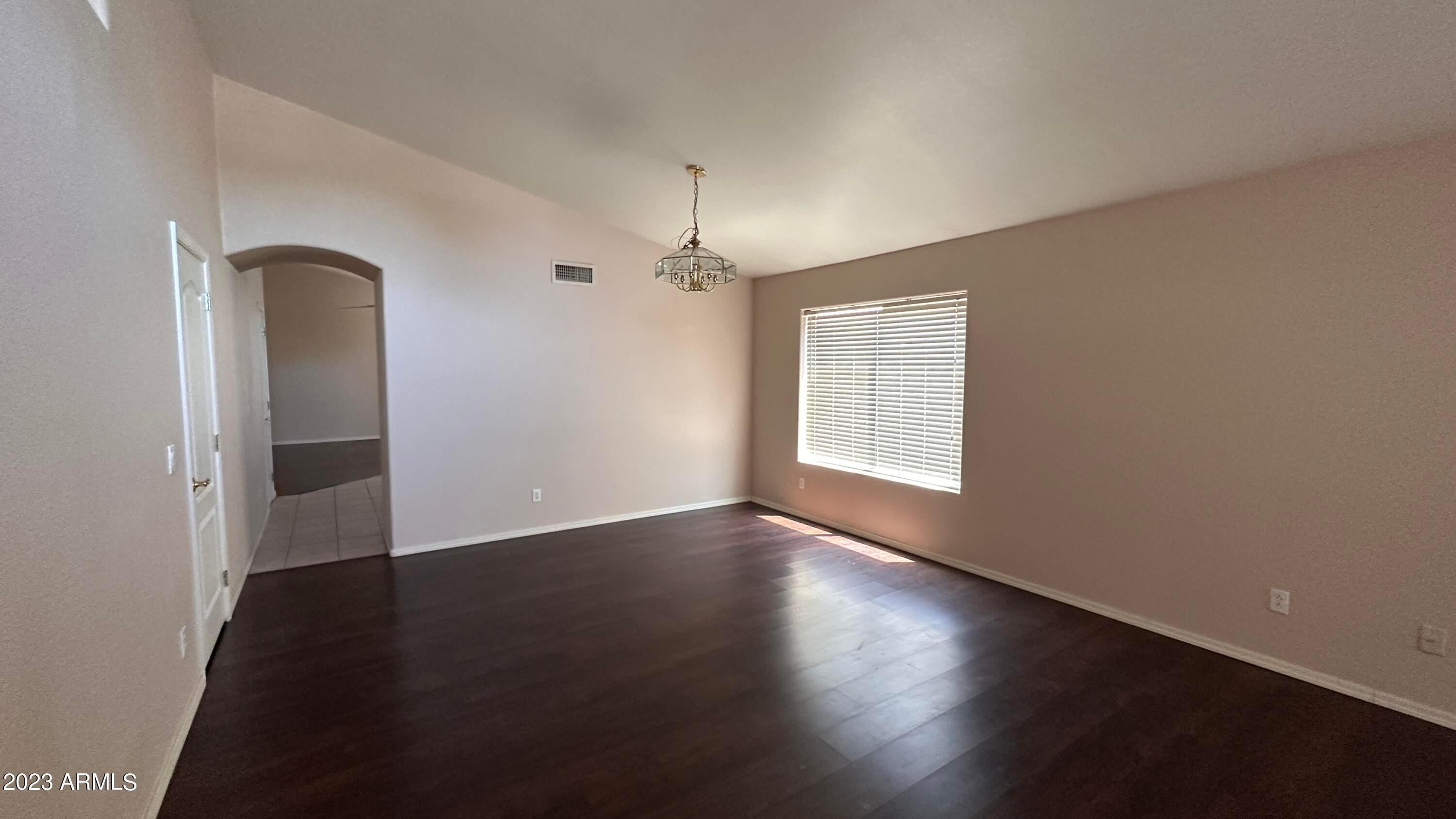 1616 W Kesler Lane