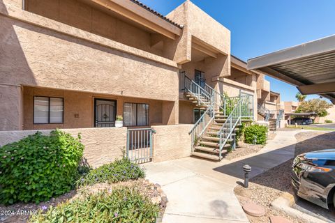 Condominium in Phoenix AZ 10828 BILTMORE Drive.jpg