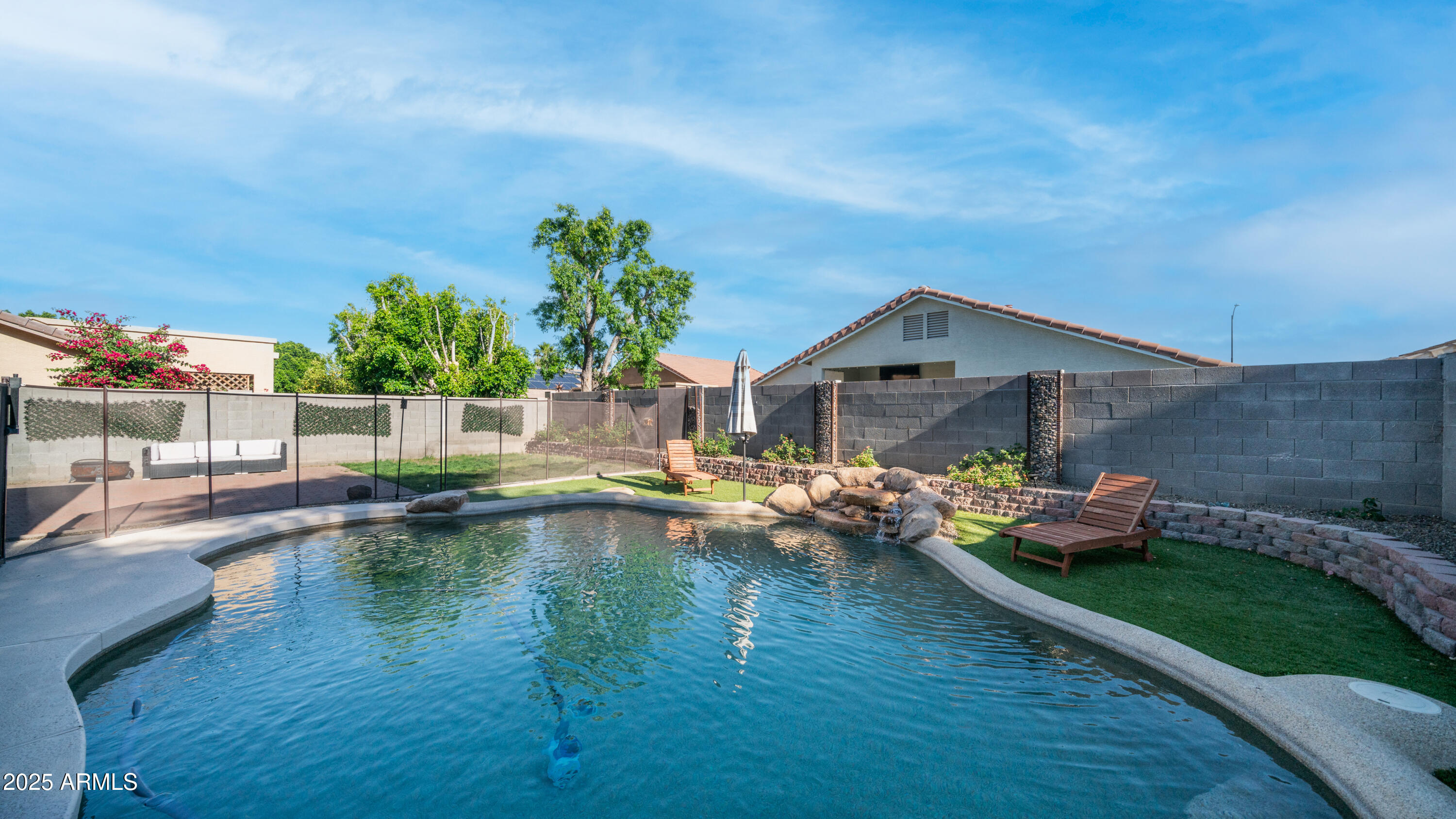 7931 W HARMONY Lane