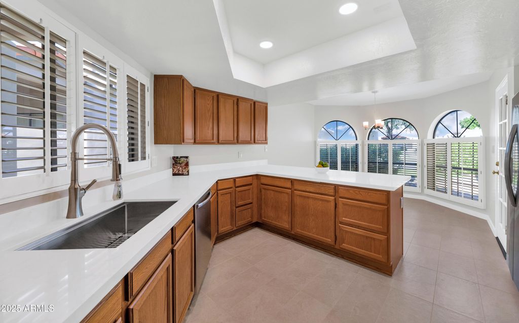 Photo of 4009 E Round Hill Drive, Phoenix, AZ 85028 (MLS # 6937524)