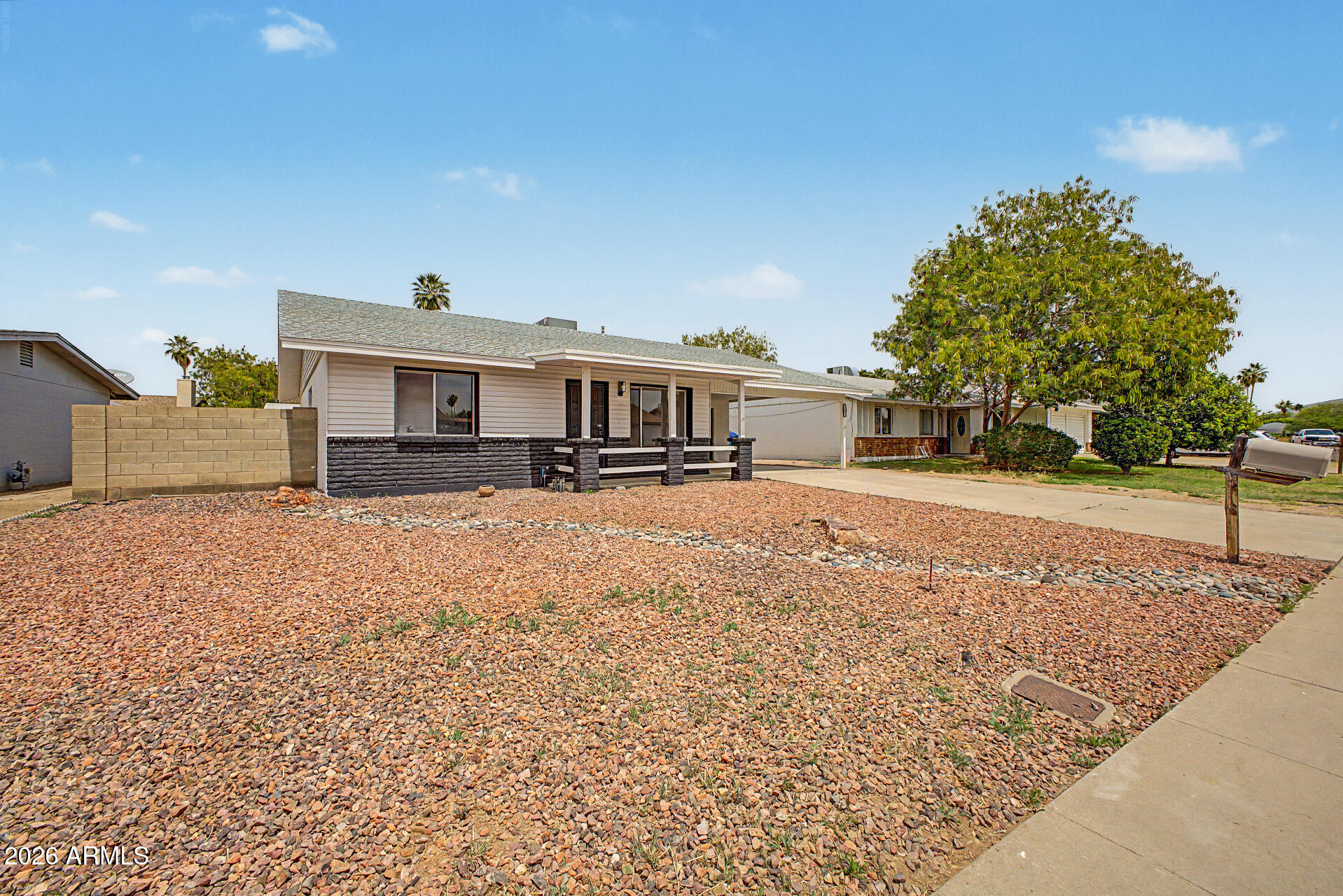 3820 W SIERRA Street