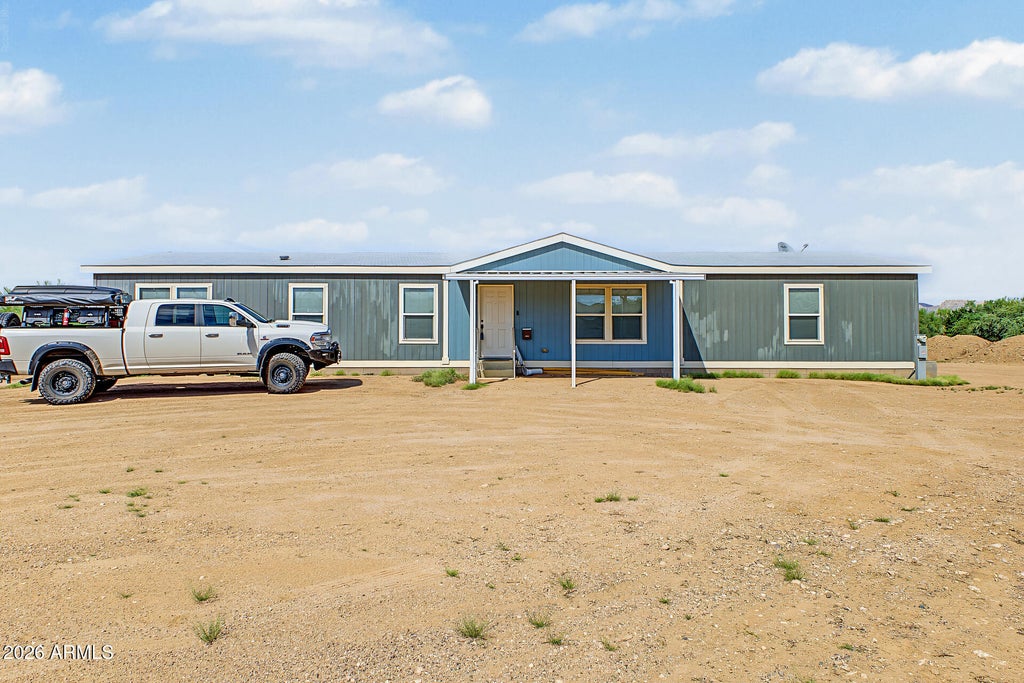 Photo of 3062 W Smoketree Street, Apache Junction, AZ 85120 (MLS # 7088980)