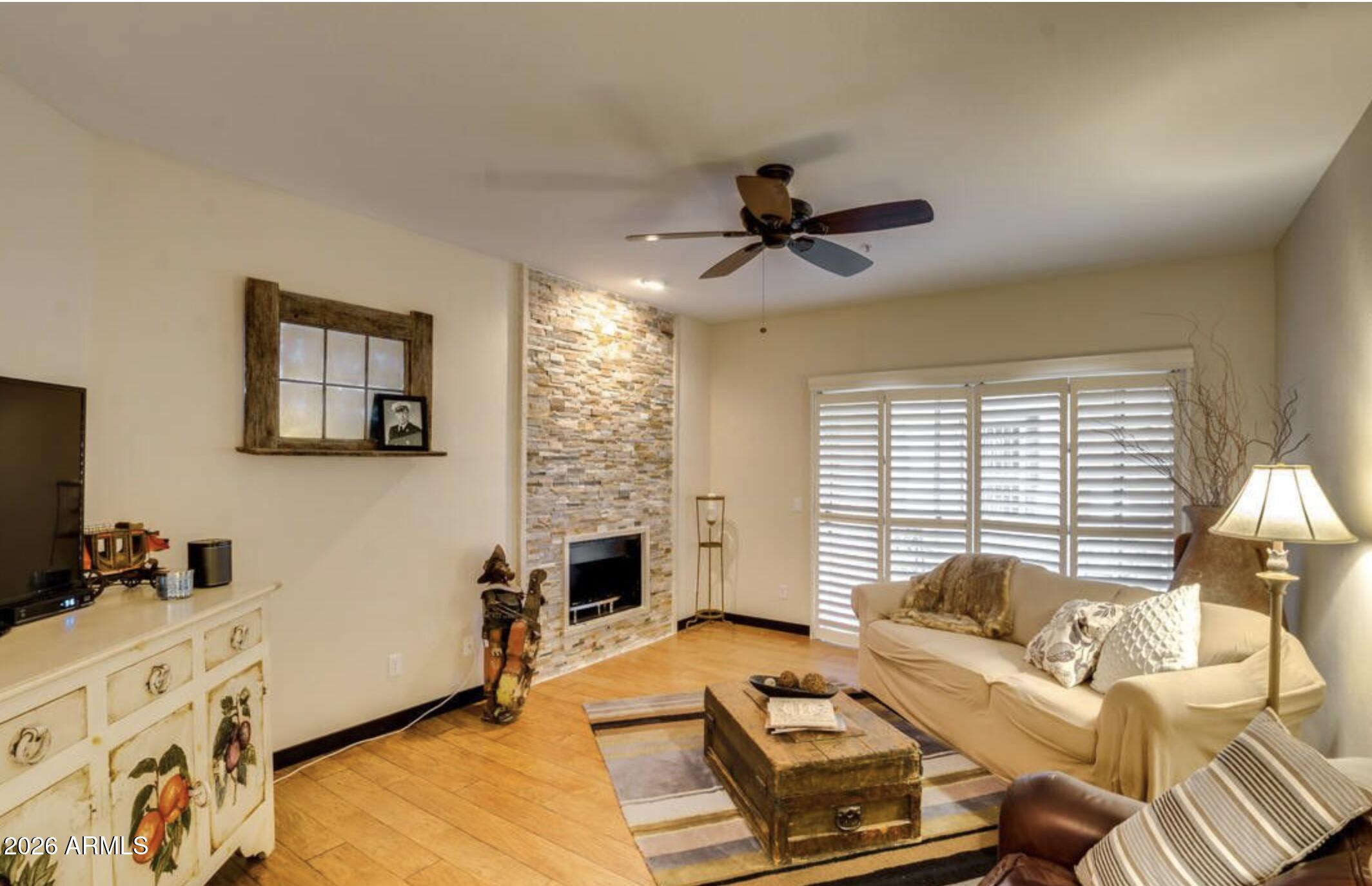 8653 E ROYAL PALM Road 1026