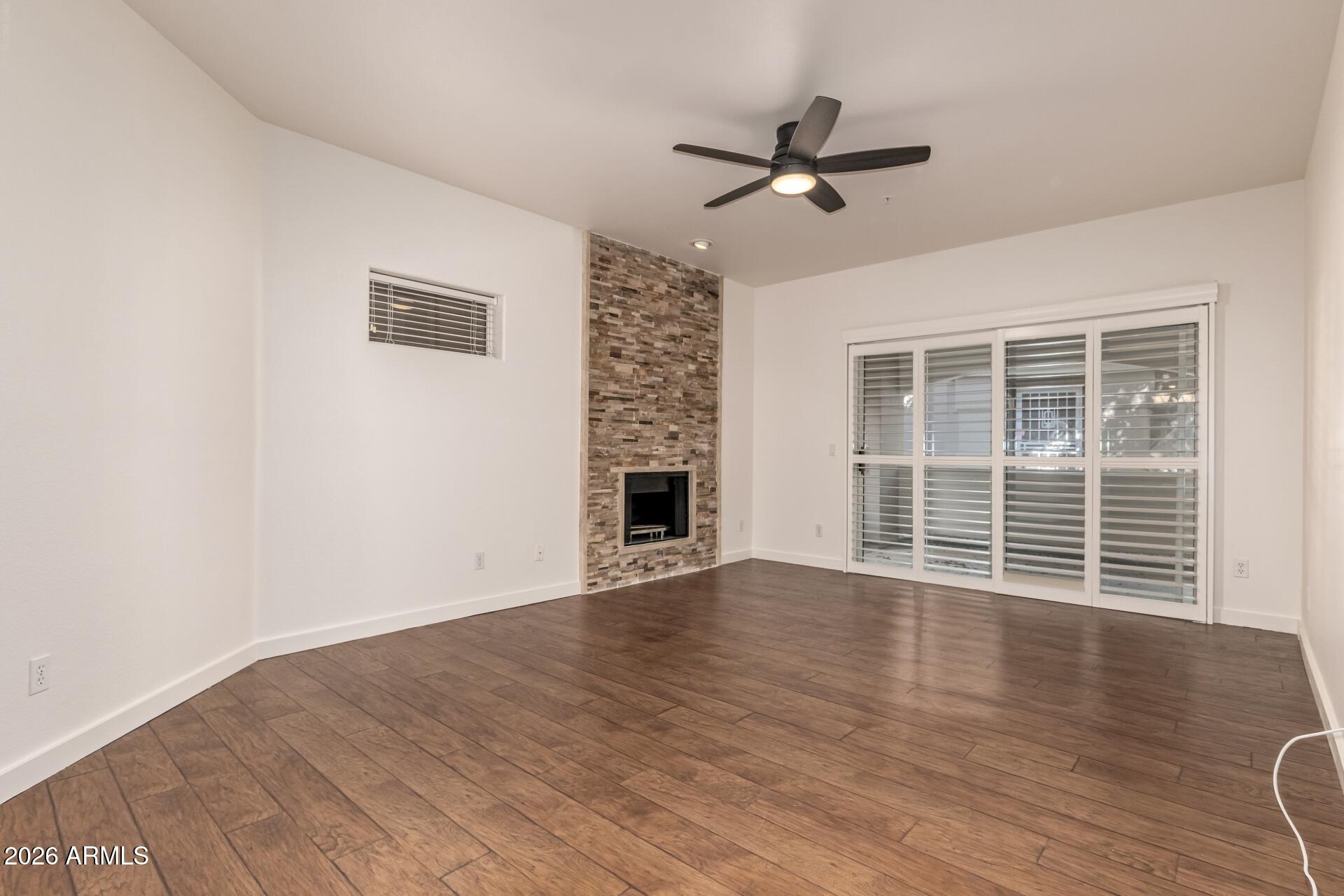 8653 E ROYAL PALM Road 1026