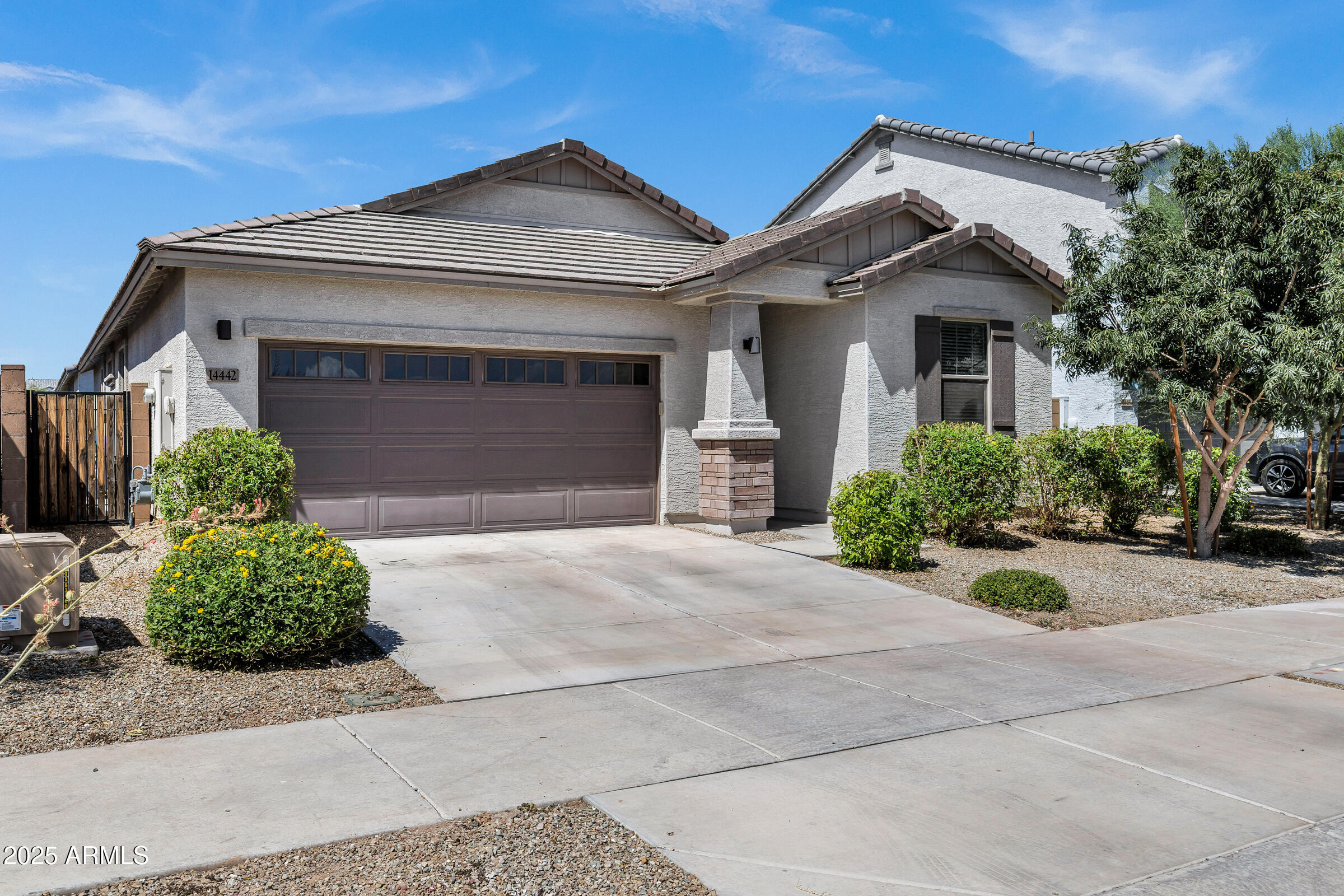 14442 W COTTONTAIL Lane