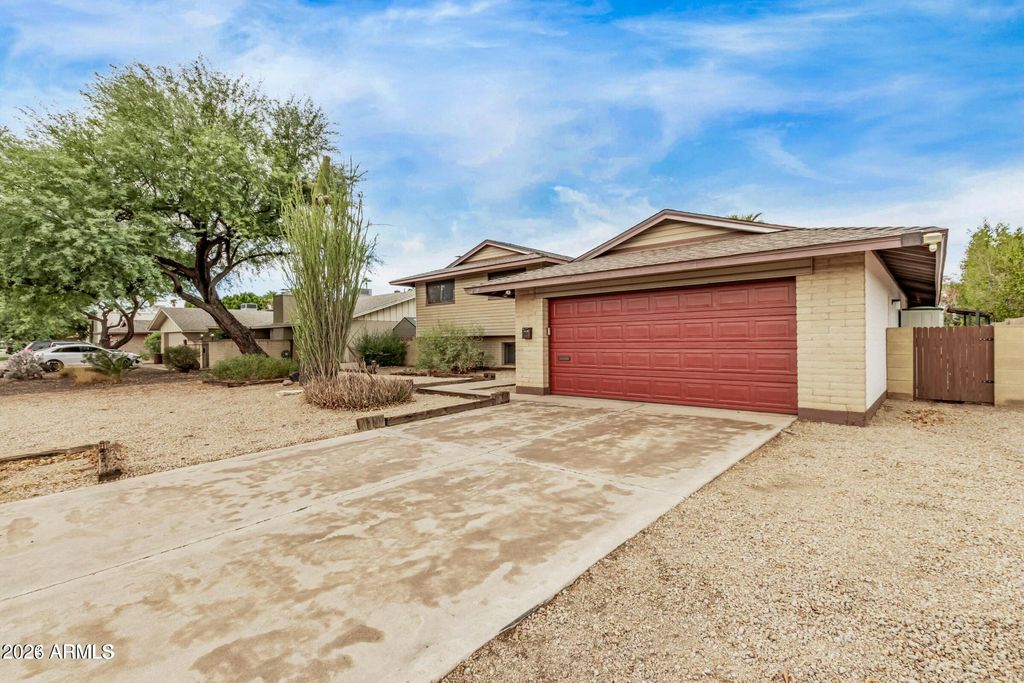 Photo of 1628 E La Jolla Drive, Tempe, AZ 85282 (MLS # 7012713)