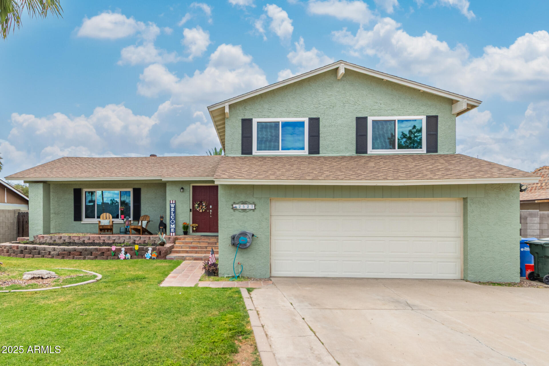 2527 W ACOMA Drive